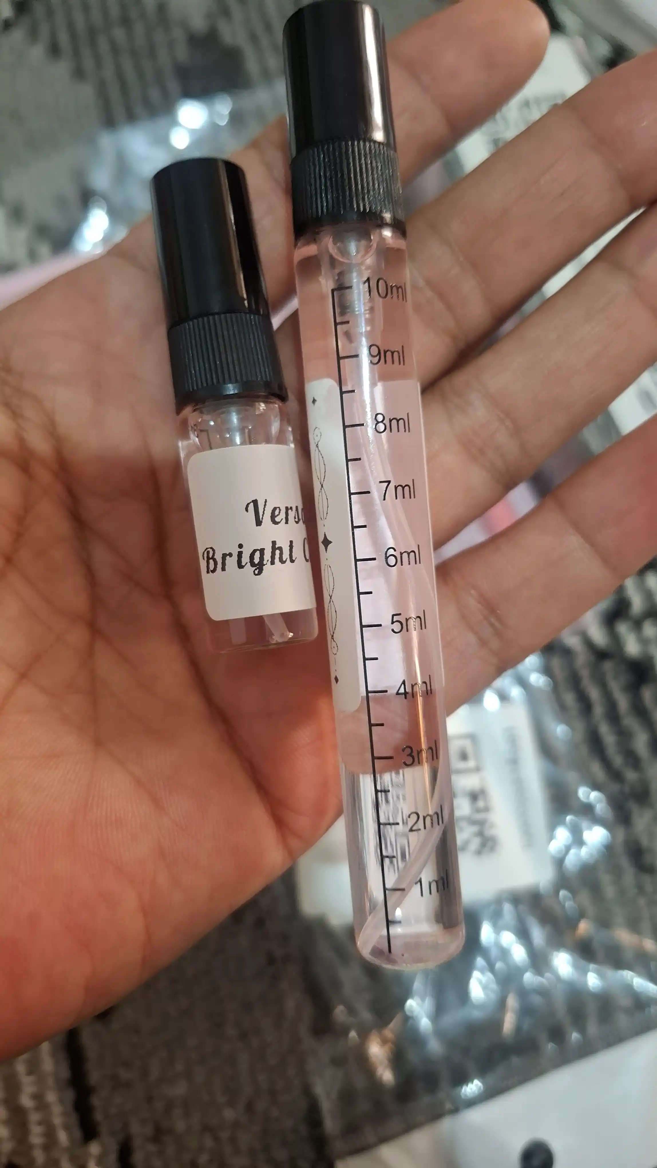 Versace Bright Crystal — Yorqin Nafosat va Ayollik Ifori Ayollar uchun Parfyum Raspiv