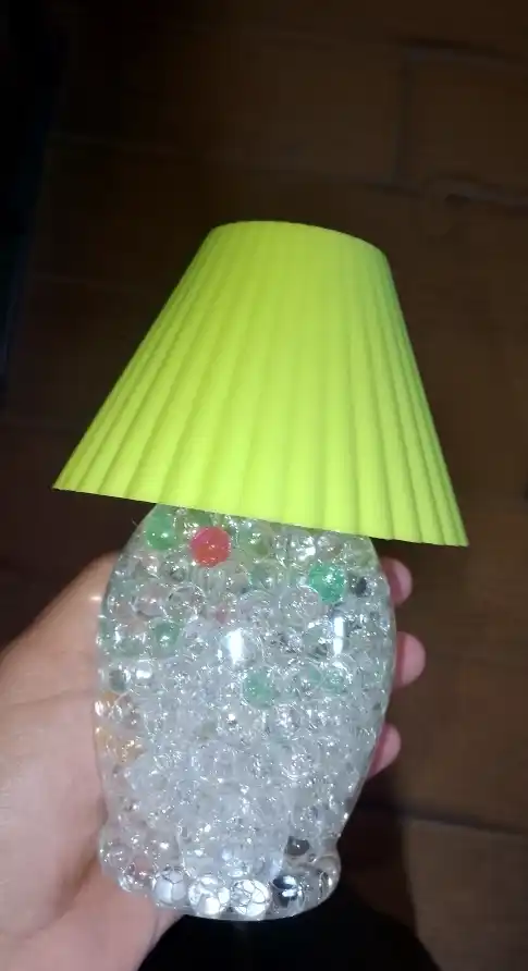 Uy uchun xushbo‘ylantirgichli tungi chiroq, havo musaffoligi