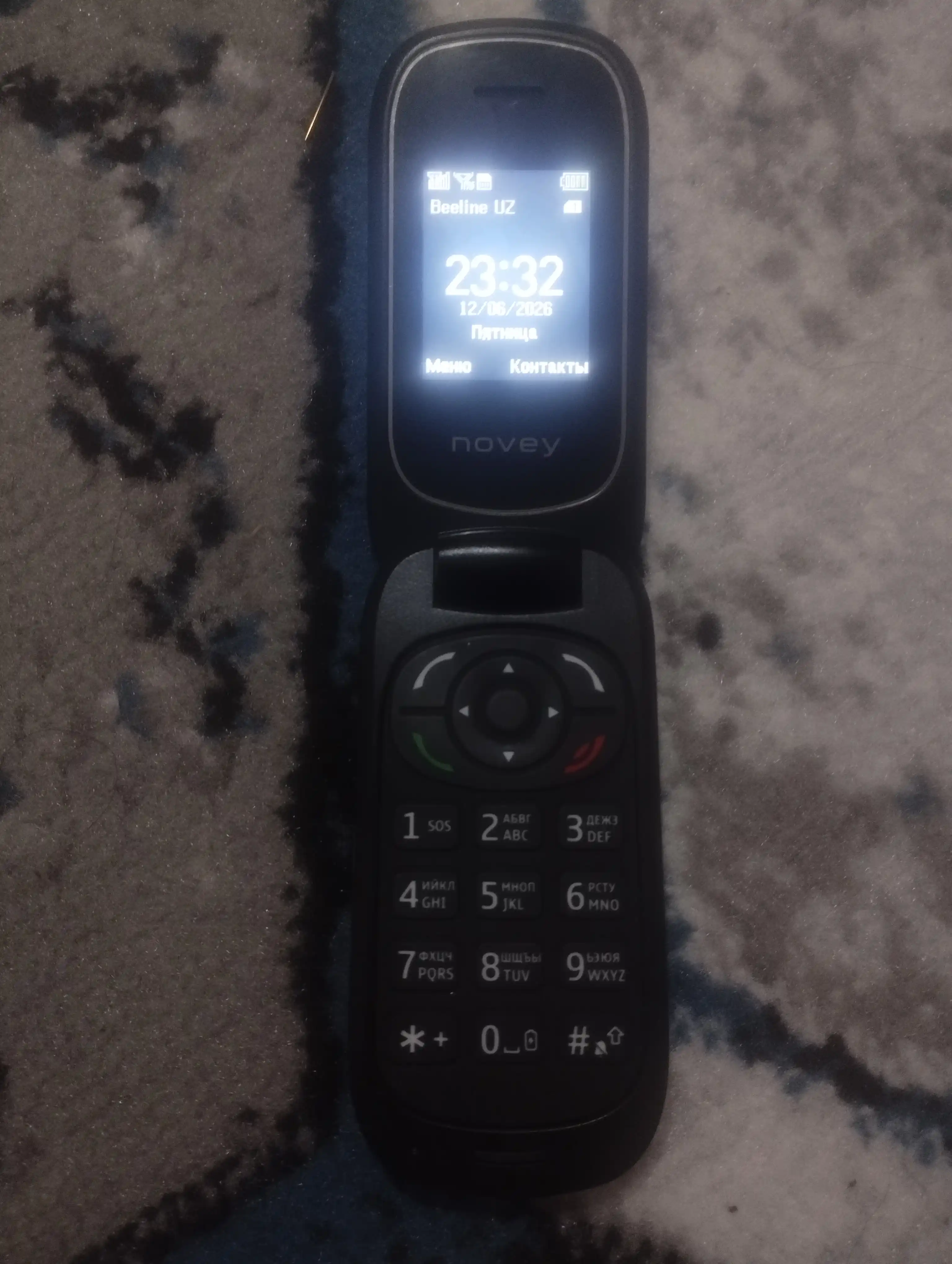 Tugmali telefon Novey Z350