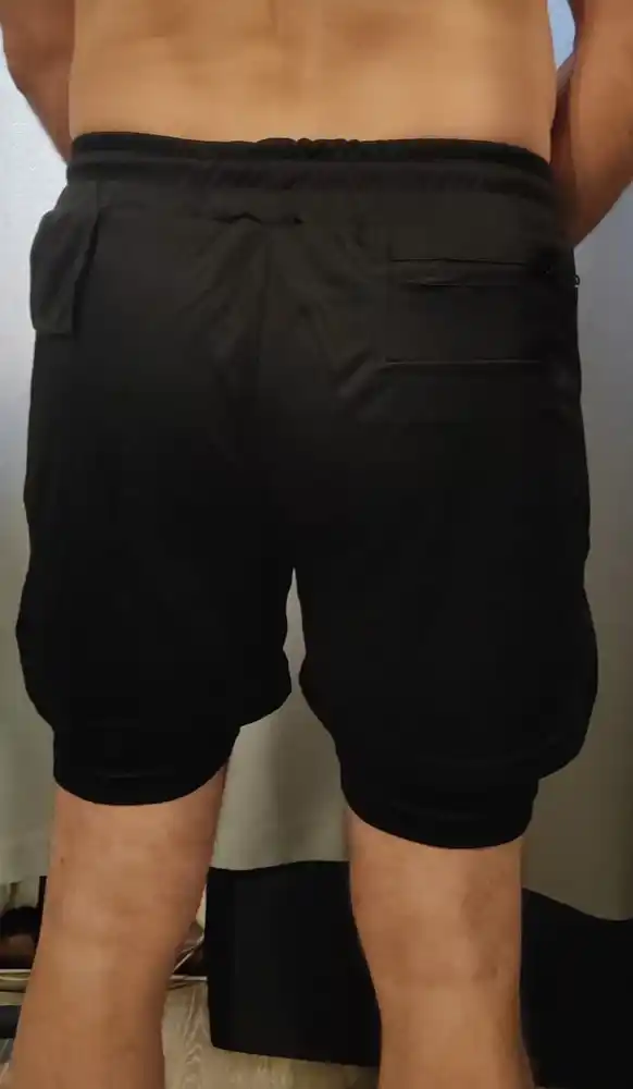 Erkaklar sport shortigi 2 tasi 1 da: tayts va telefon uchun cho'ntakli, sport va fitnes