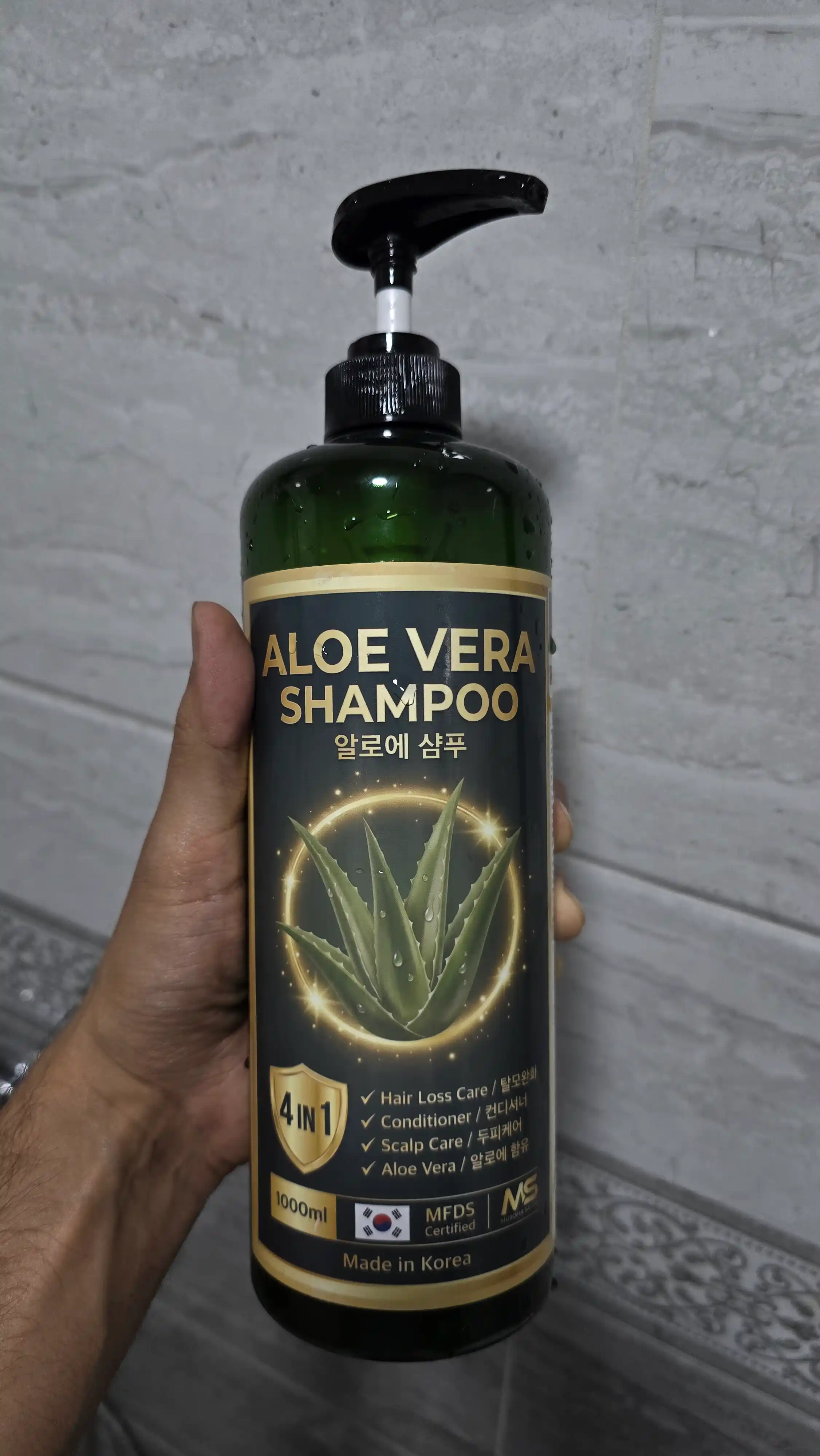 Qazg'oqga qarshi va soch to'kilishiga qarshi 4in1 shampuni, 1L
