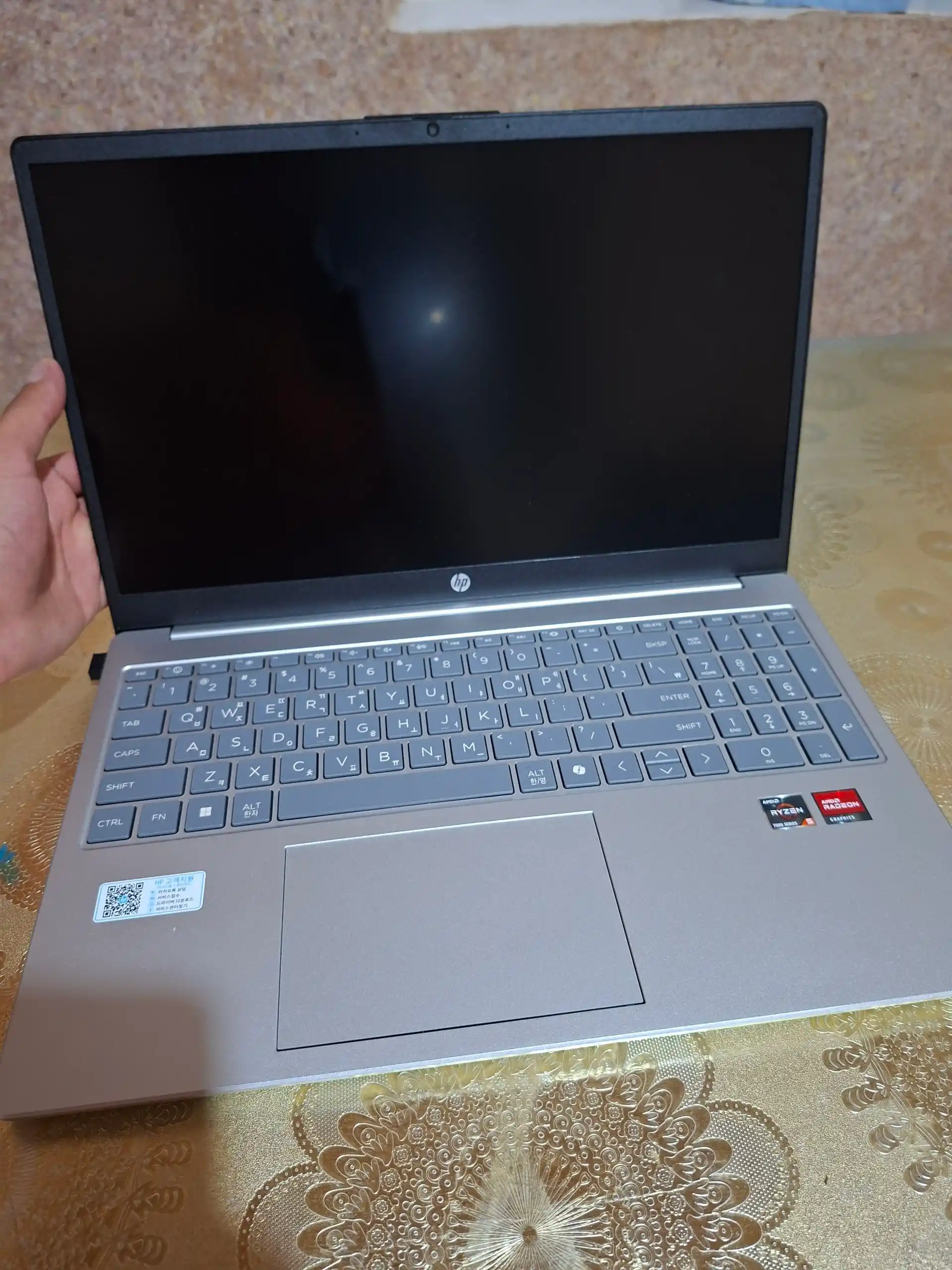 Noutbuk HP Laptop 15 AMD Ryzen™ 5 7535HS RAM 16 GB DDR5 512 GB SSD 15.6″ Full HD IPS