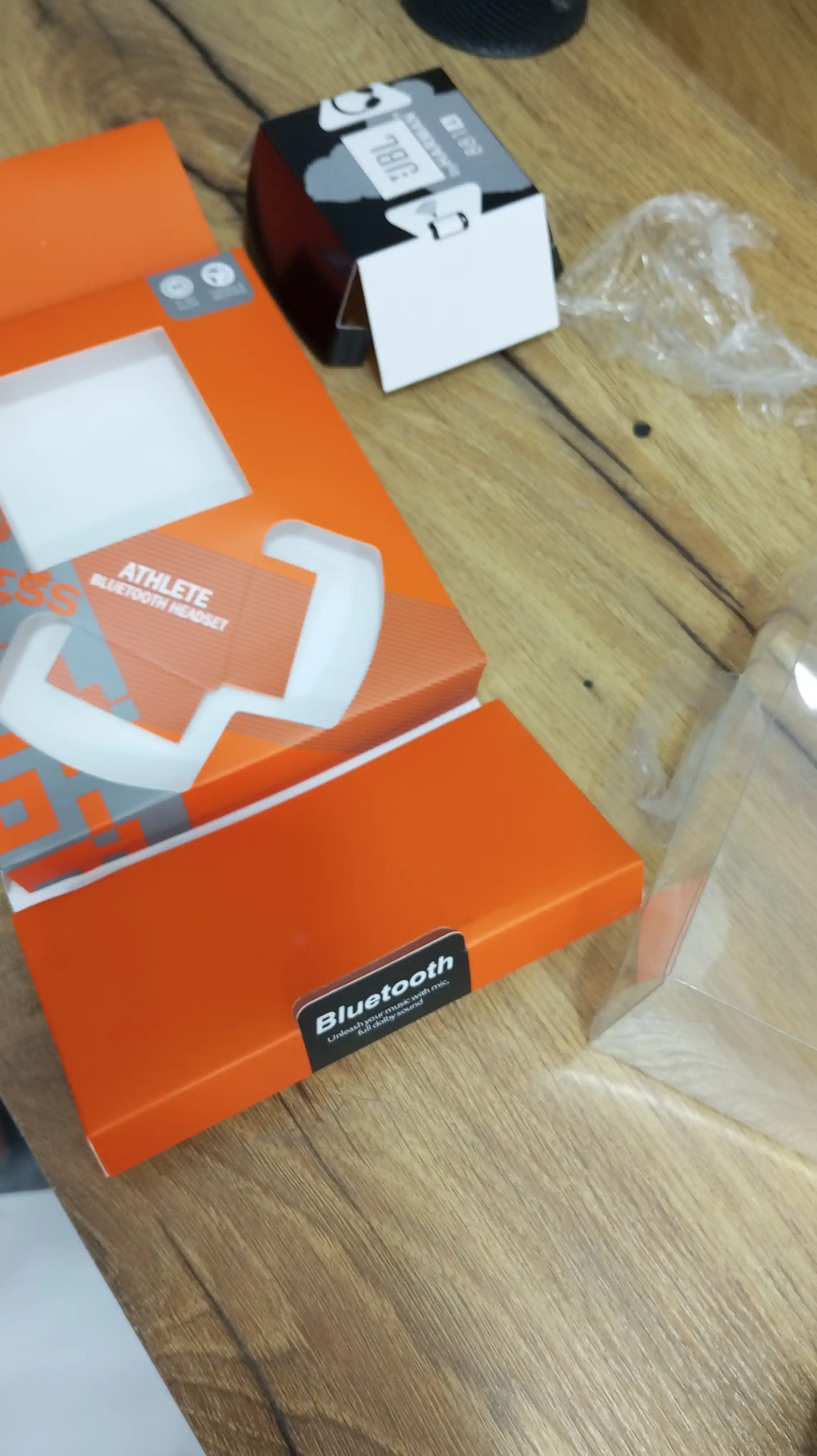 JBL 881A simsiz Bluetooth quloqchin, mikrofonli, bukiladigan dizayn