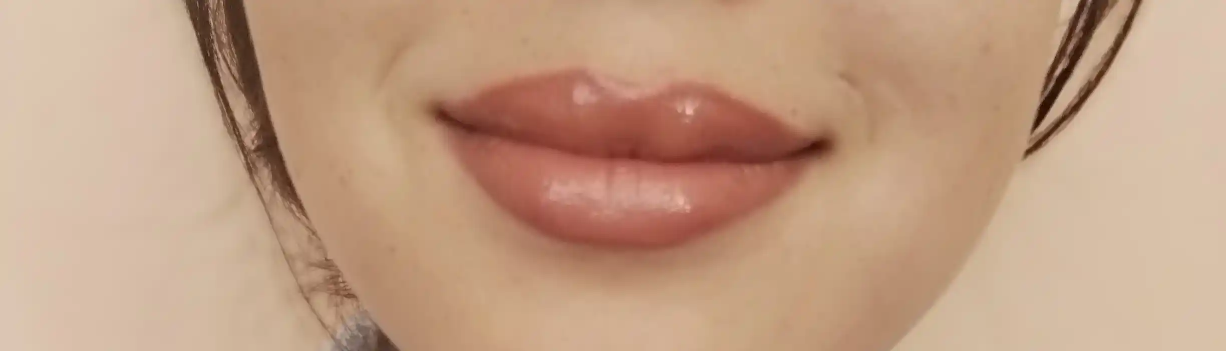 Lablar uchun yog' Eveline Rich Lip Oil, mango, 4.5 m