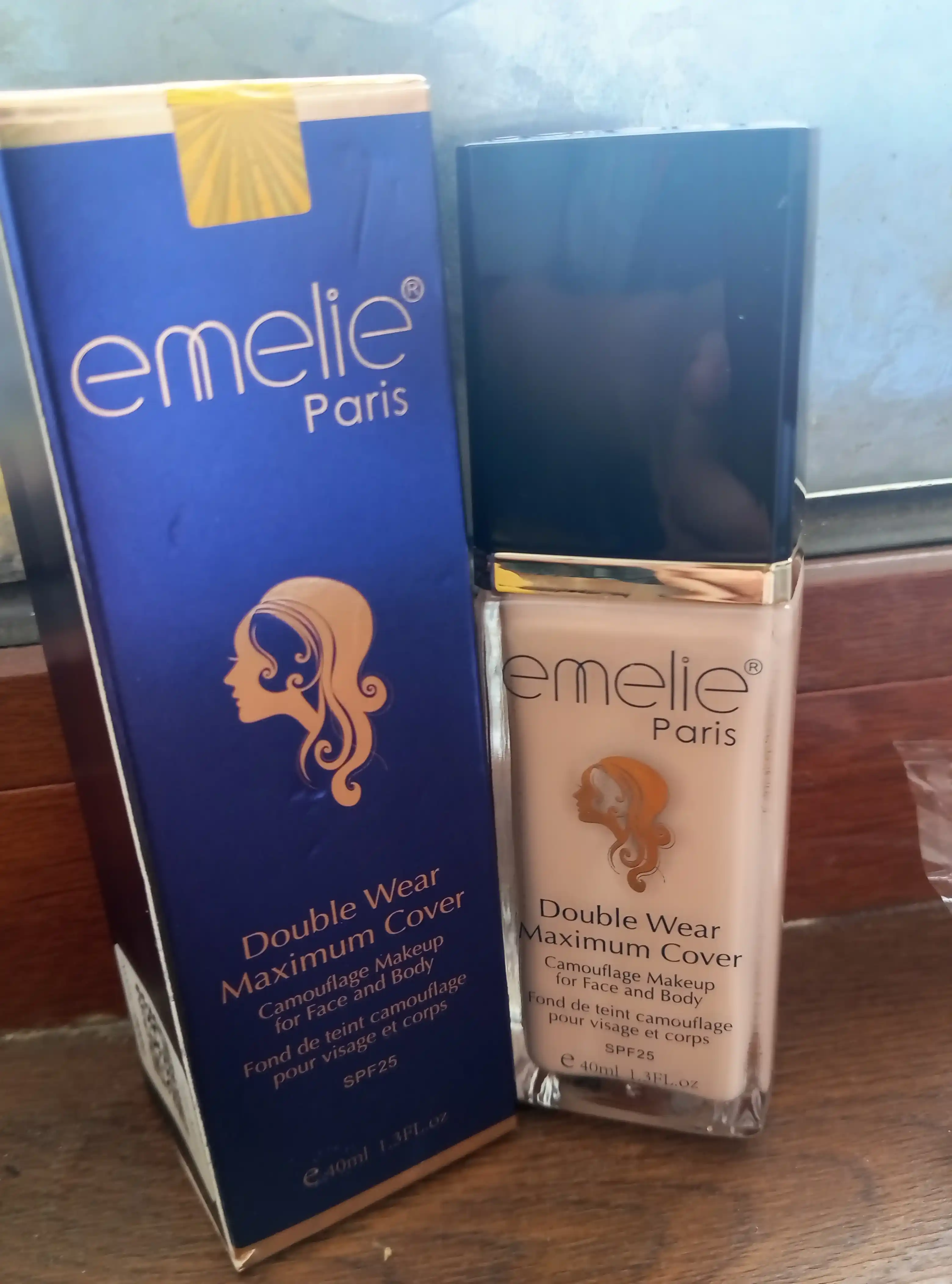 Тональный крем для лица Emelie SPF, стойкий, матовый эффект и ровное покрытие