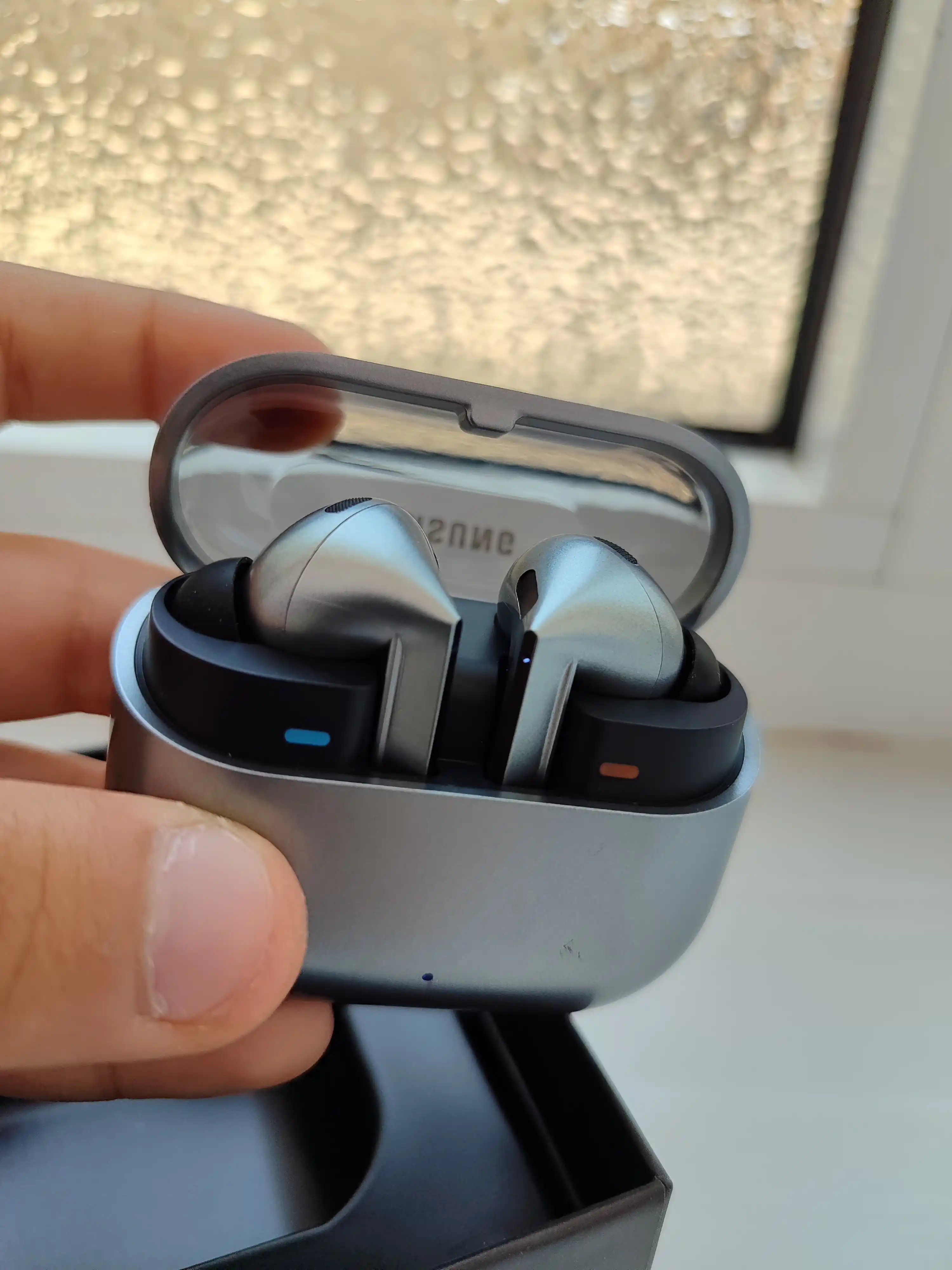 Galaxy Buds 3 Pro simsiz quloqchinlari, bluetooth quloqchin, shovqinni kamaytirish