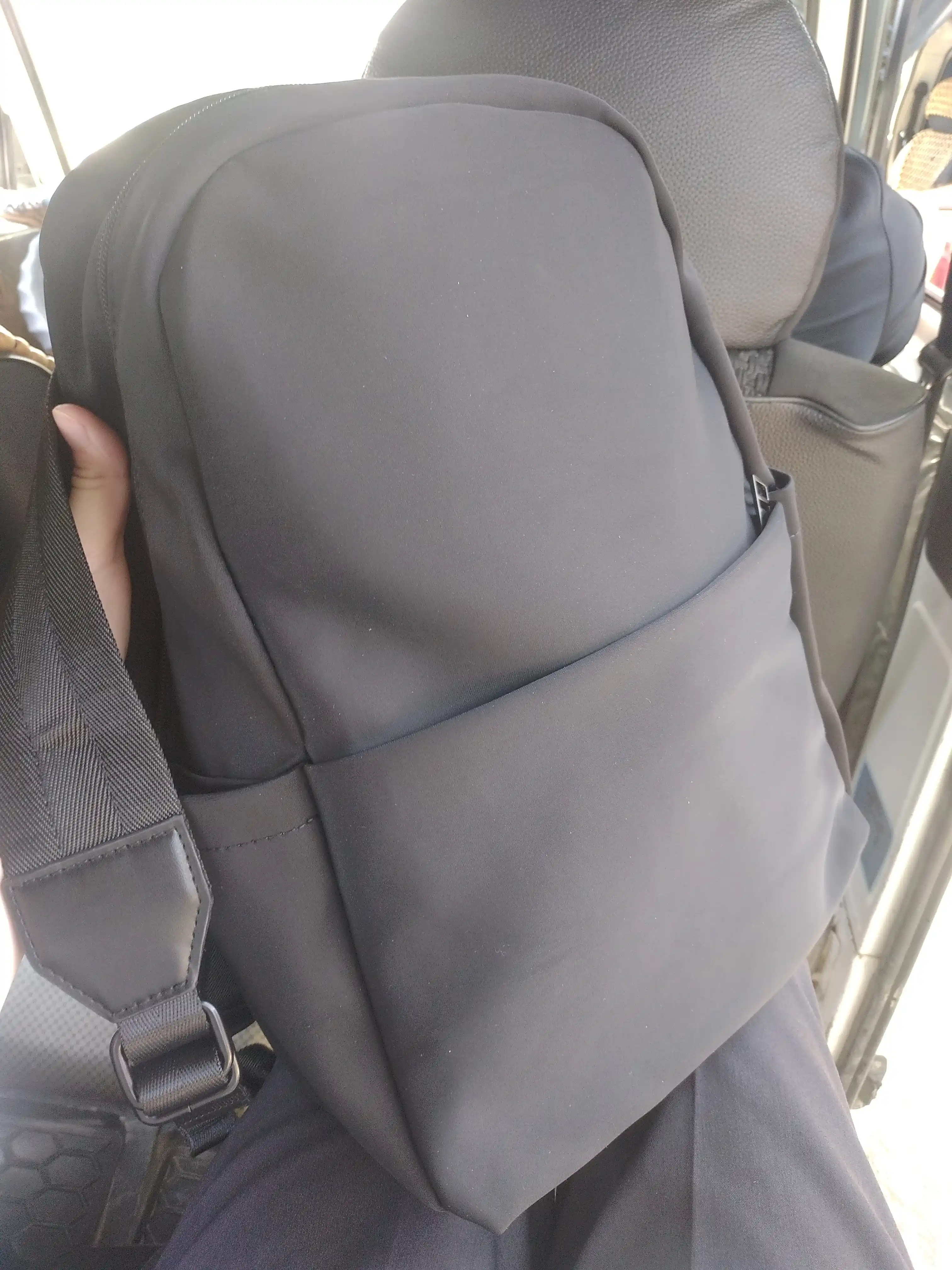 Ryugzak universal uniseks, maktab va ofis uchun, suv o'tkazmaydigan + kepka sovg'a