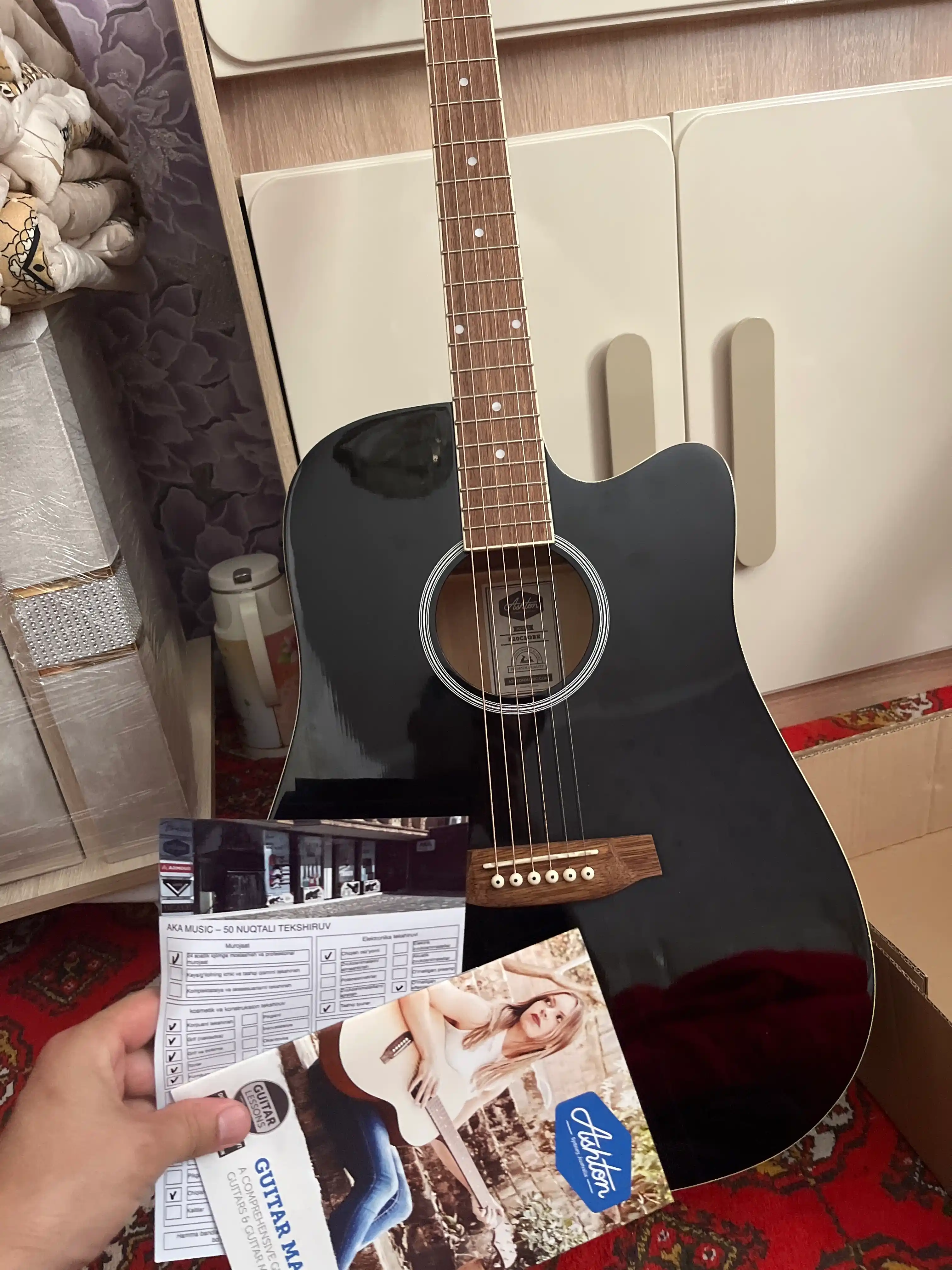 Ashton D20CEQ Elektro-Akustik Gitara NTM, TSB va BK