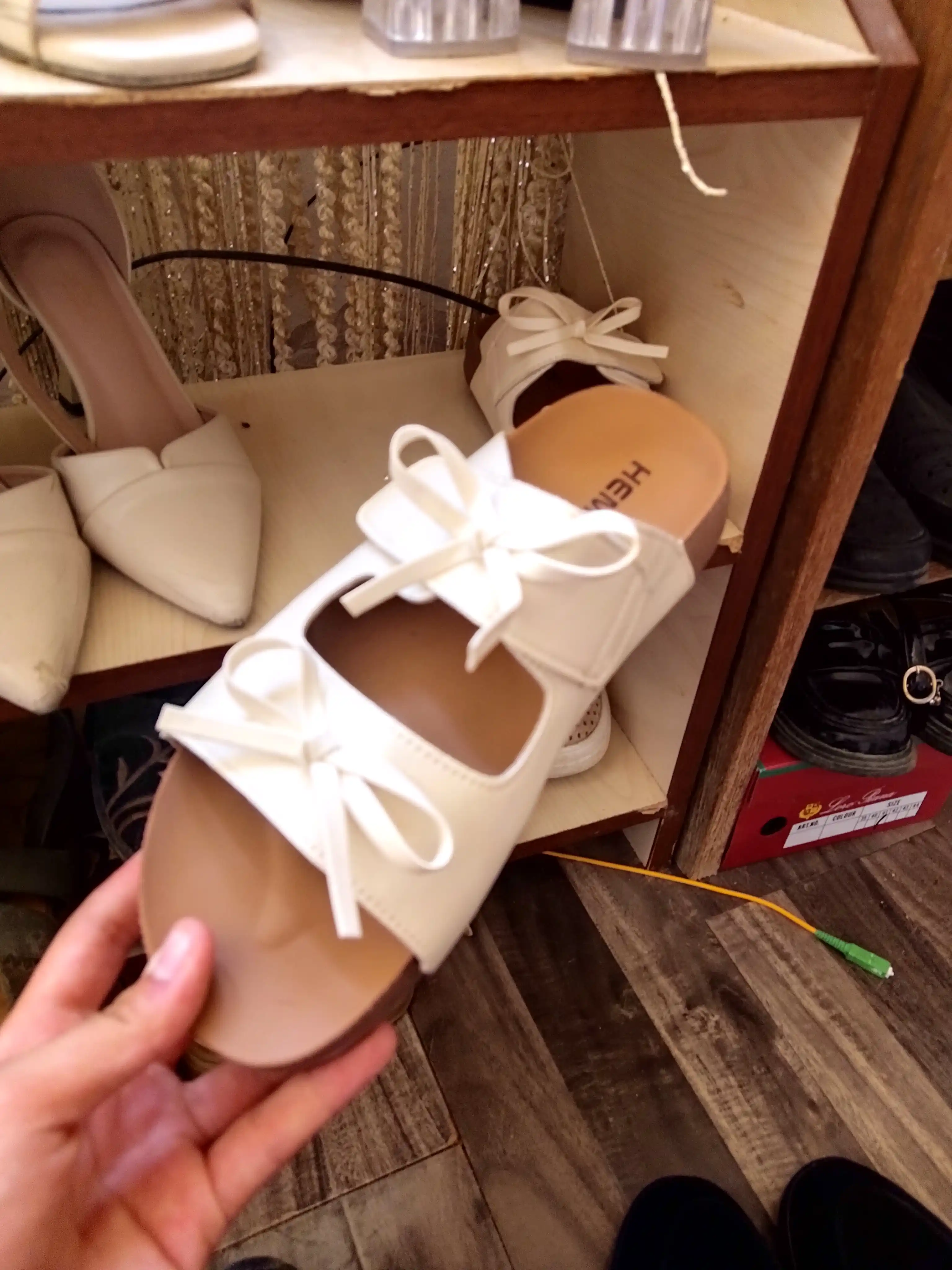Аyollar shippaklari, Hermes shippaklari, ayollar poyabzali, 36-40 malomerka