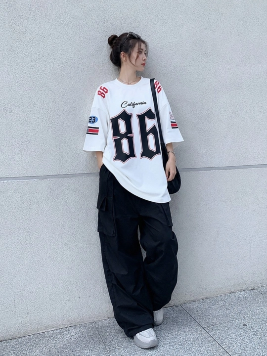 Унисекс oversize футболка — streetwear стиль для повседневных образов  