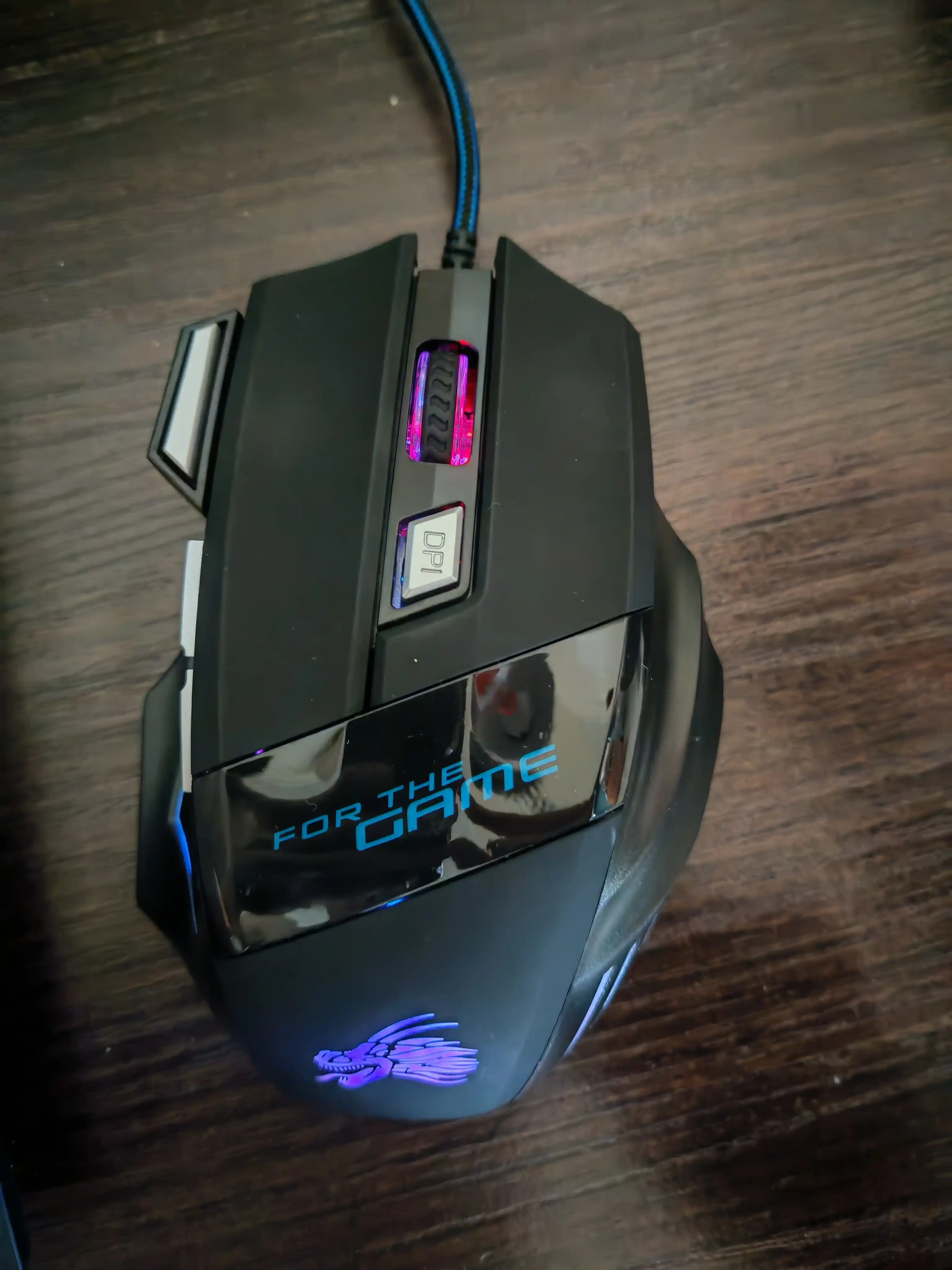 Simli o‘yin sichqonchasi, 1600 dpi RGB yoritilgan