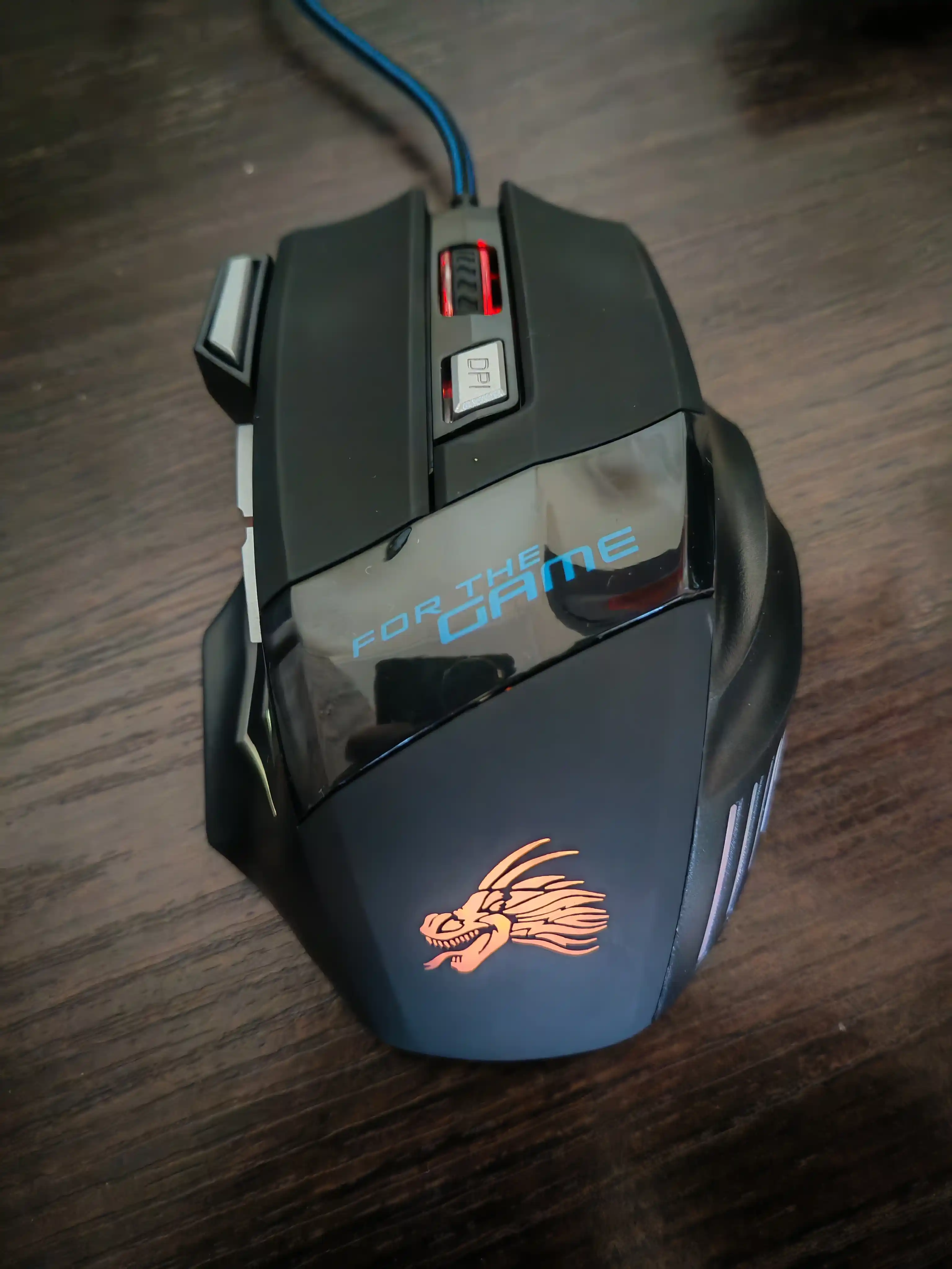 Simli o‘yin sichqonchasi, 1600 dpi RGB yoritilgan