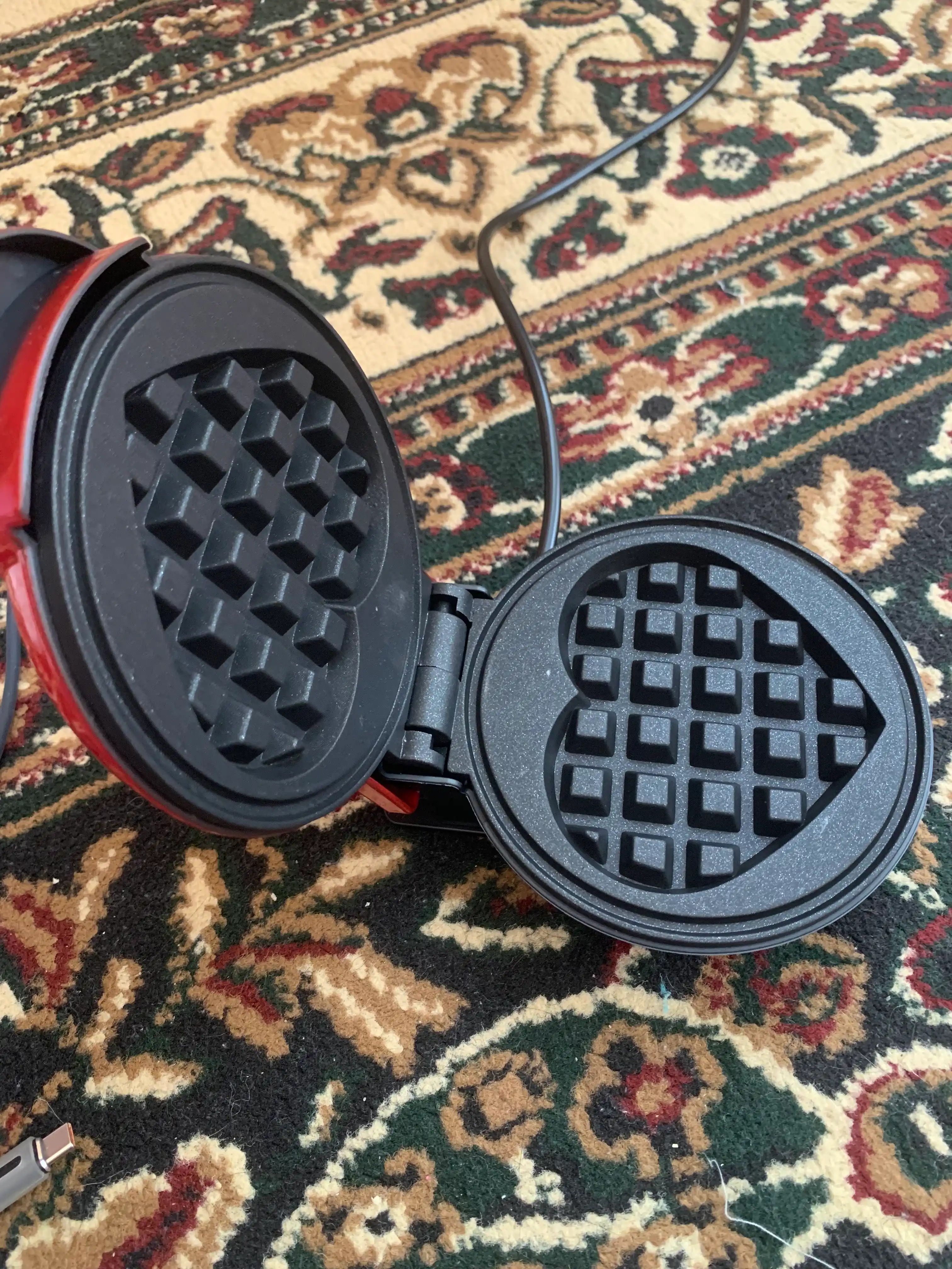 Vafli qozoni va elektrogril, yopishqoqlikka qarshi qoplamali