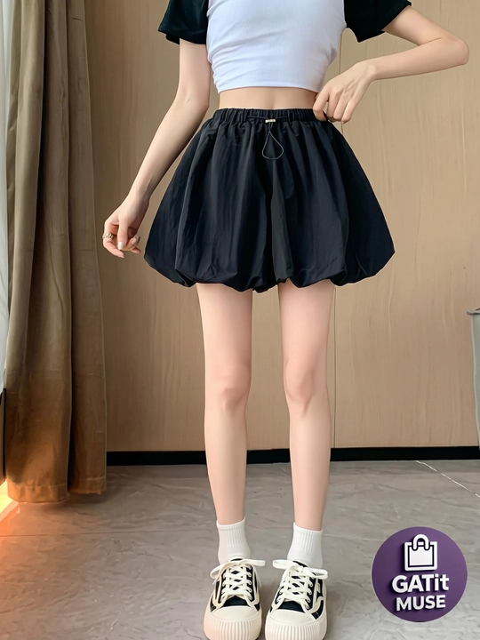 Ayollar ballon shortigi, yozgi Y2K