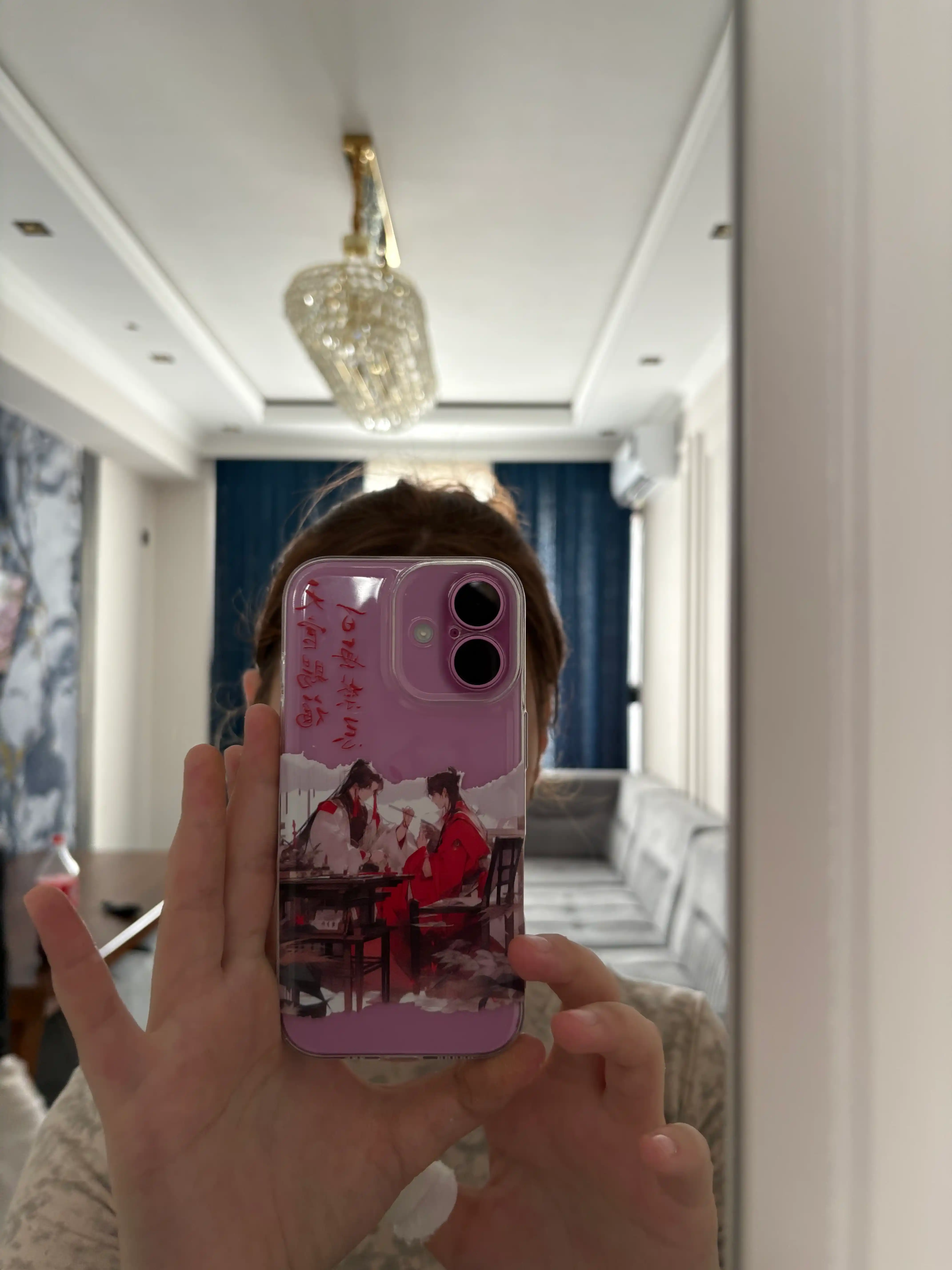 Силиконовый чехол для iPhone с дизайном