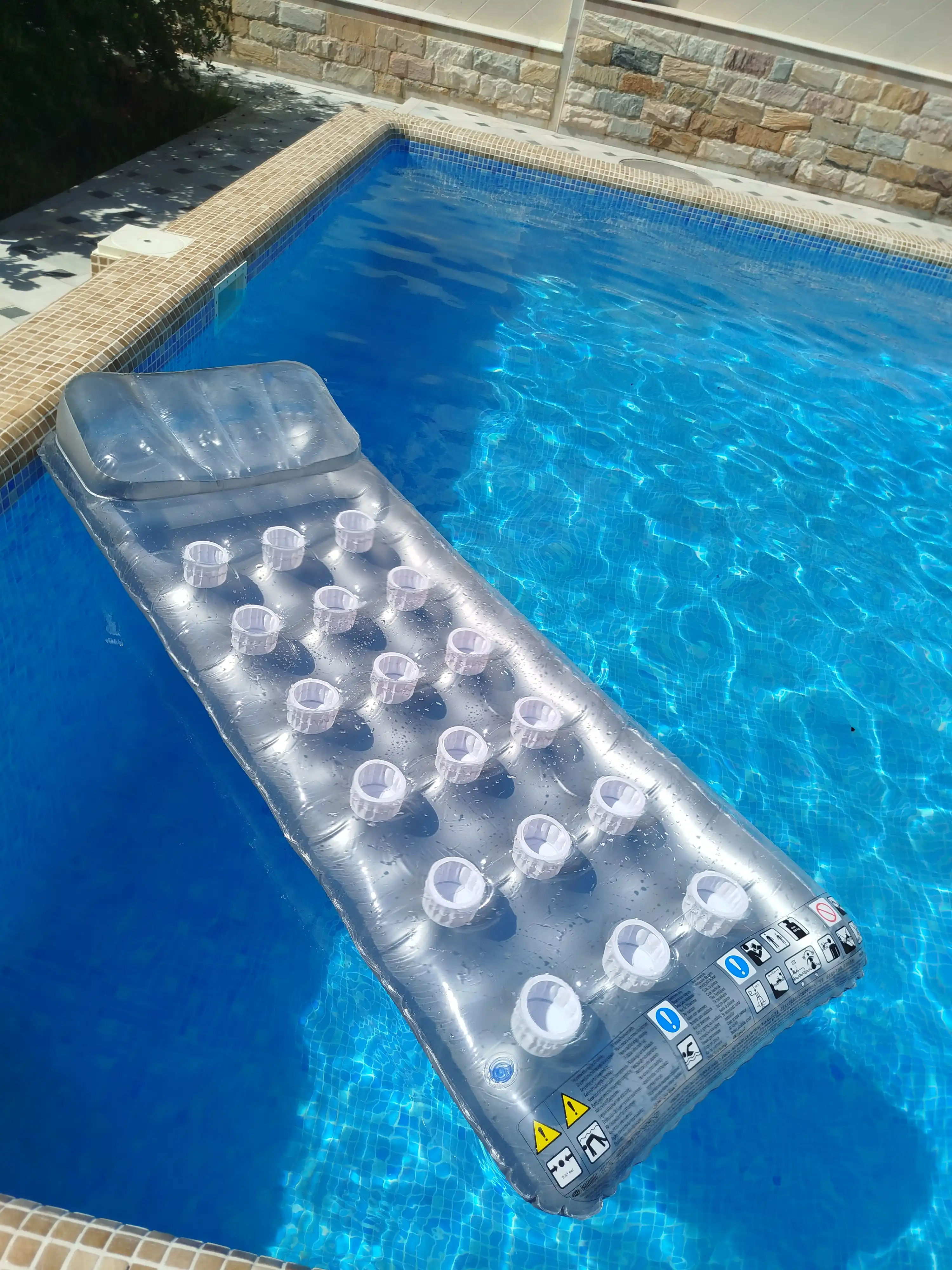 Basseyn va plyaj uchun INTEX 188×71 sm o‘lchamli shishiriladigan matras