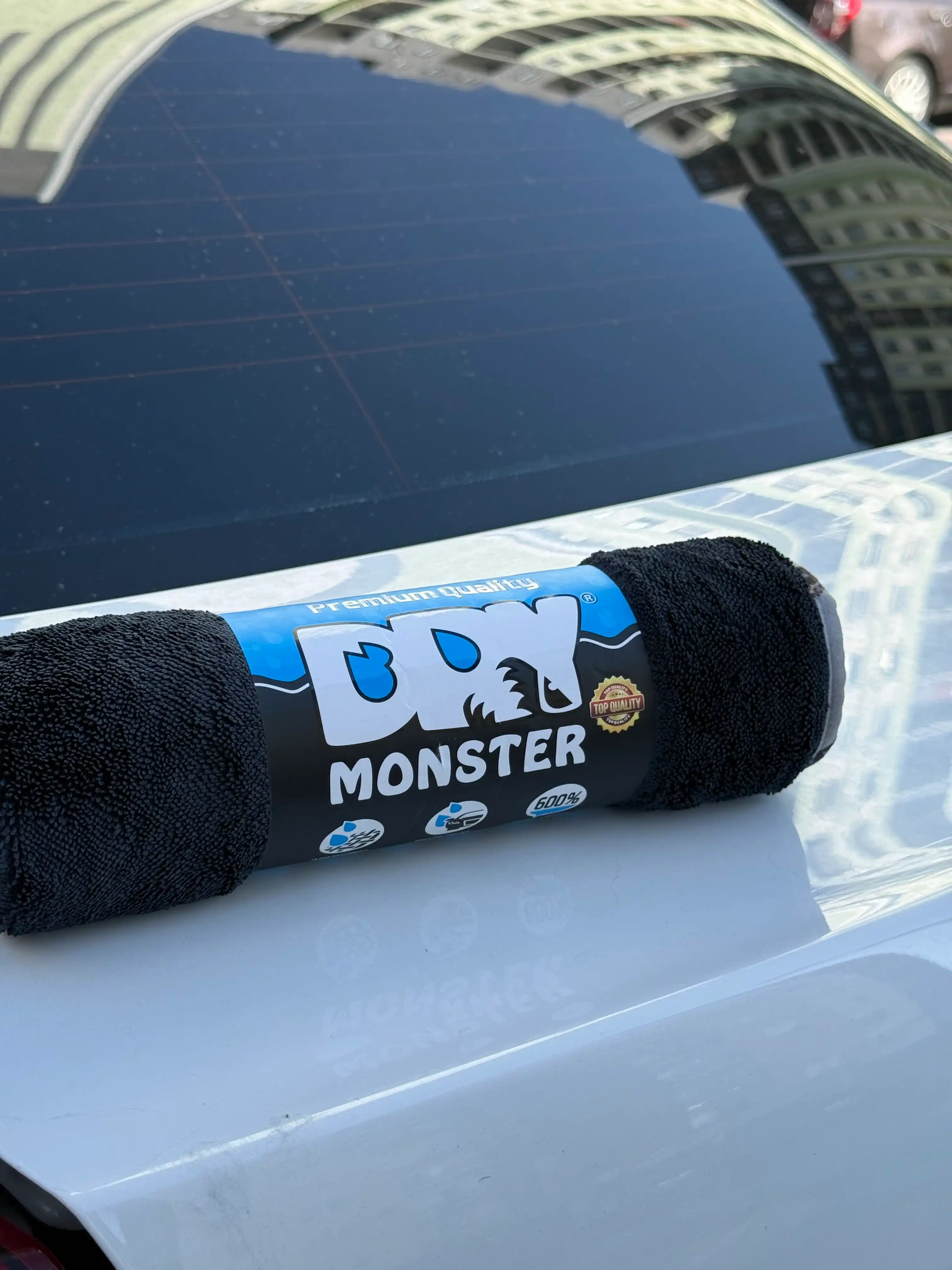 Dry Monster 55*75 SM  Mikrofibra sochiq avtomobil lattasi