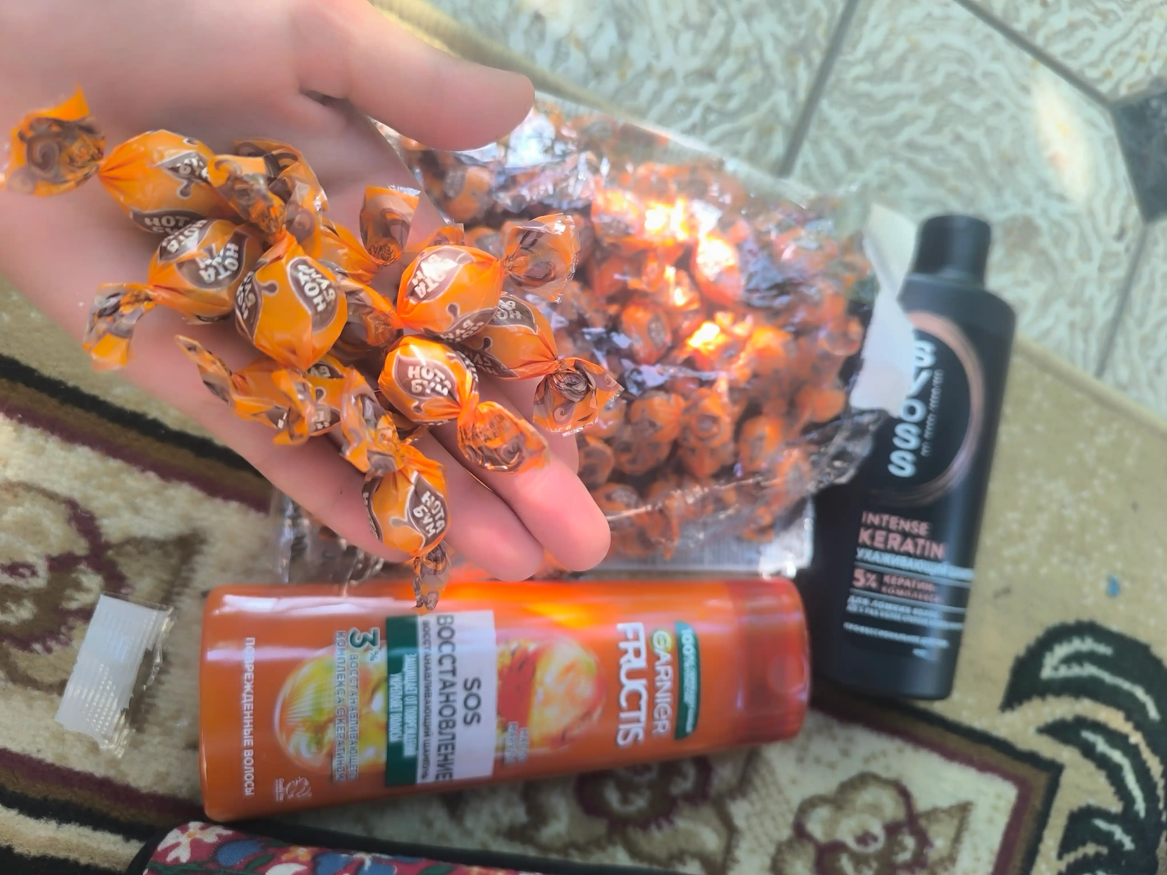 Garnier Шампунь для волос Fructis SOS Восстановление для поврежденных волос, 400 мл