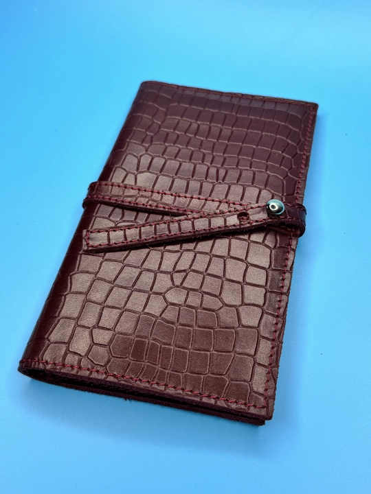 Ayollar portmone Charme Black Gator, tabiiy charmdan