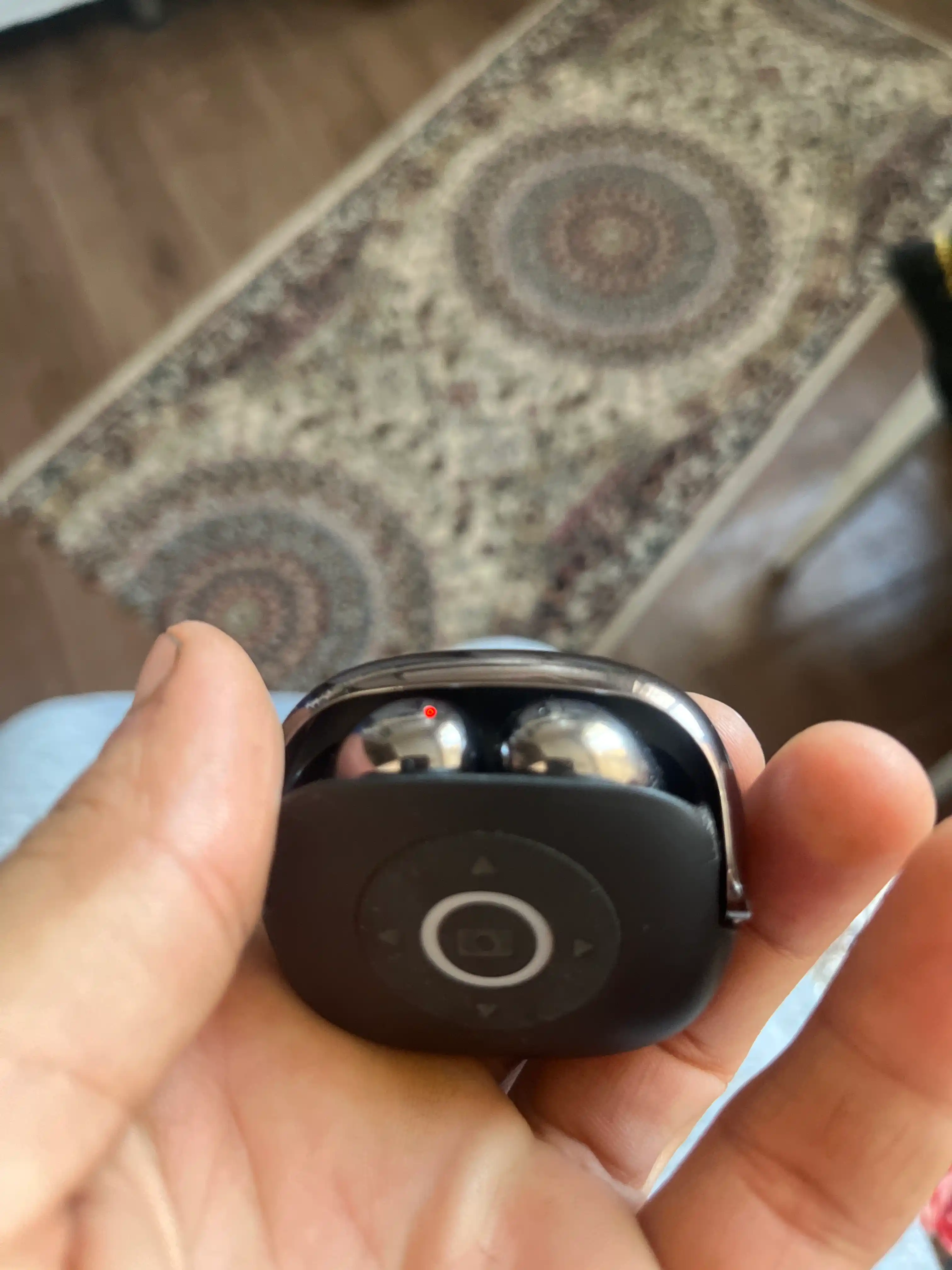 Simsiz Bluetooth quloqchinlar, sensorli boshqaruv va sifatli ovoz bilan