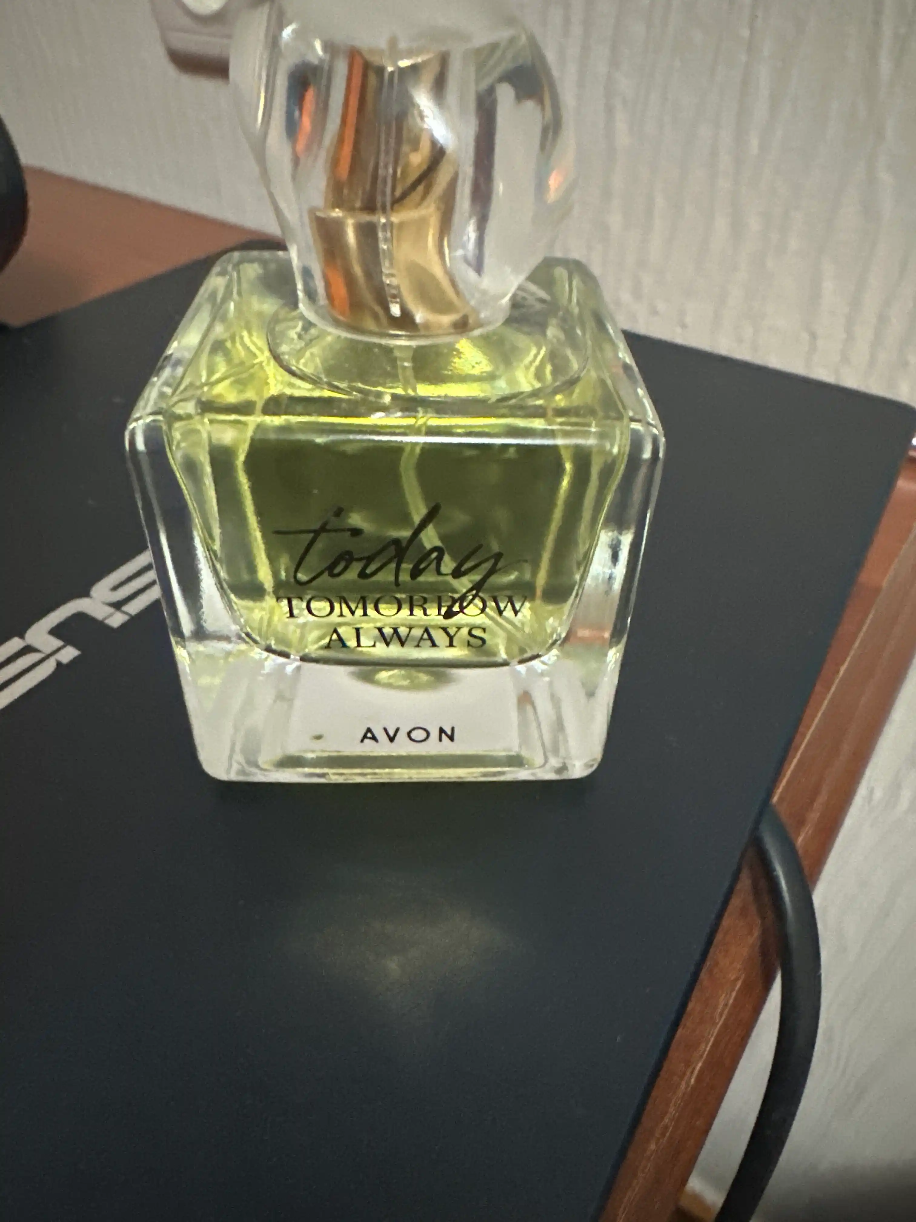 Ayollar uchun atir, 50 ml