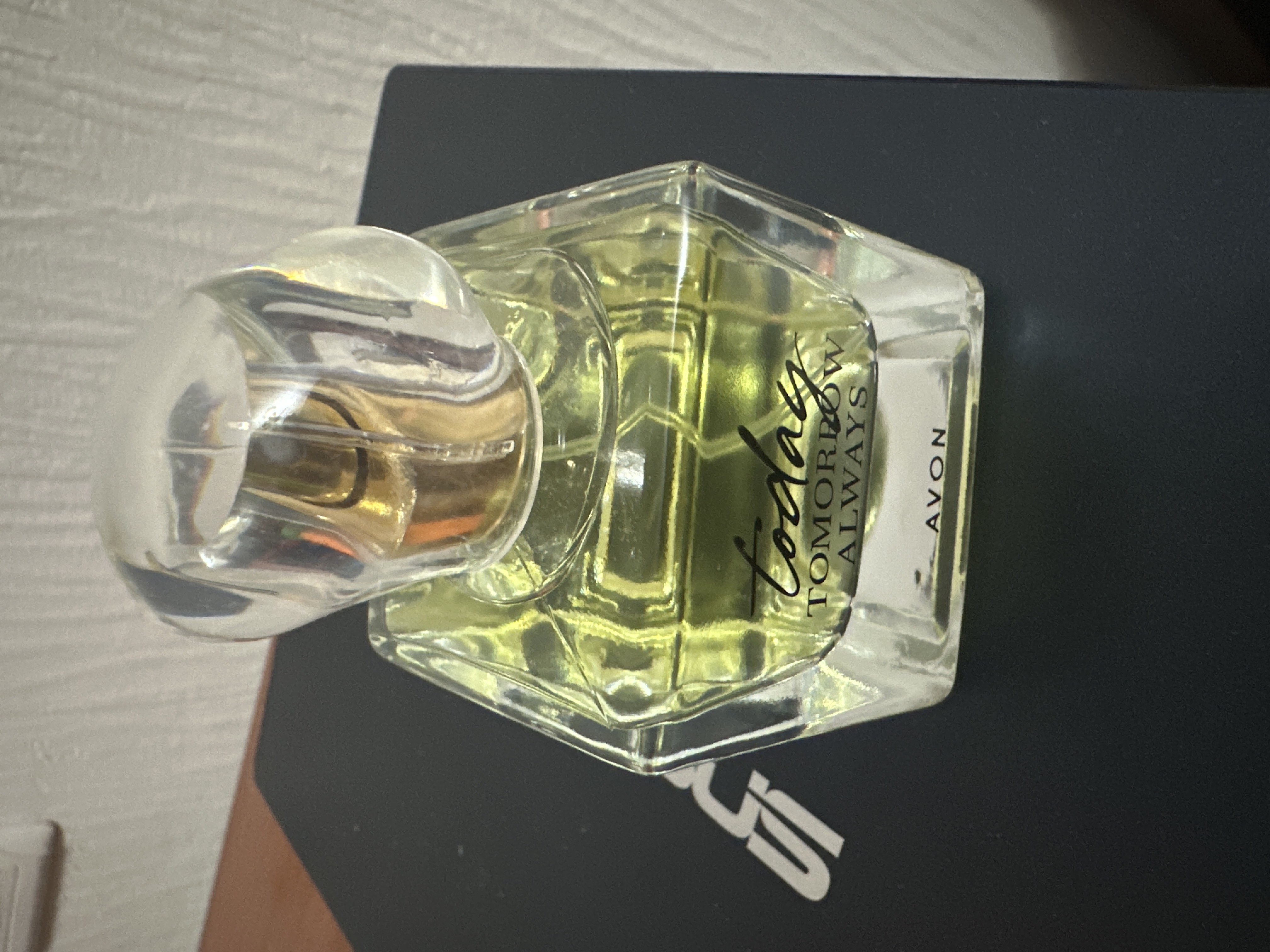 Ayollar uchun atir, 50 ml