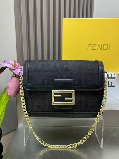 Женская сумка FENDI ROMA через плечо + подарочная коробка и документы — NAF1S1M-FENDI-ЧЕРН