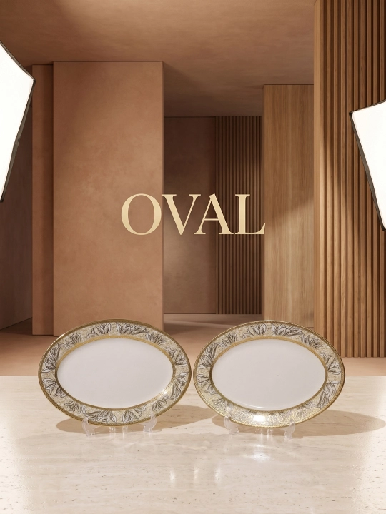 Фарфоровый столовый сервиз с золотым орнаментом, 33 предмета