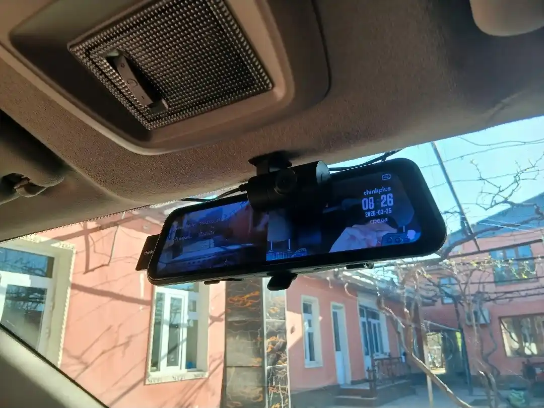 Видеорегистратор Lenovo, 3 камеры, Wi-Fi мониторинг, ночной режим и парковочный режим