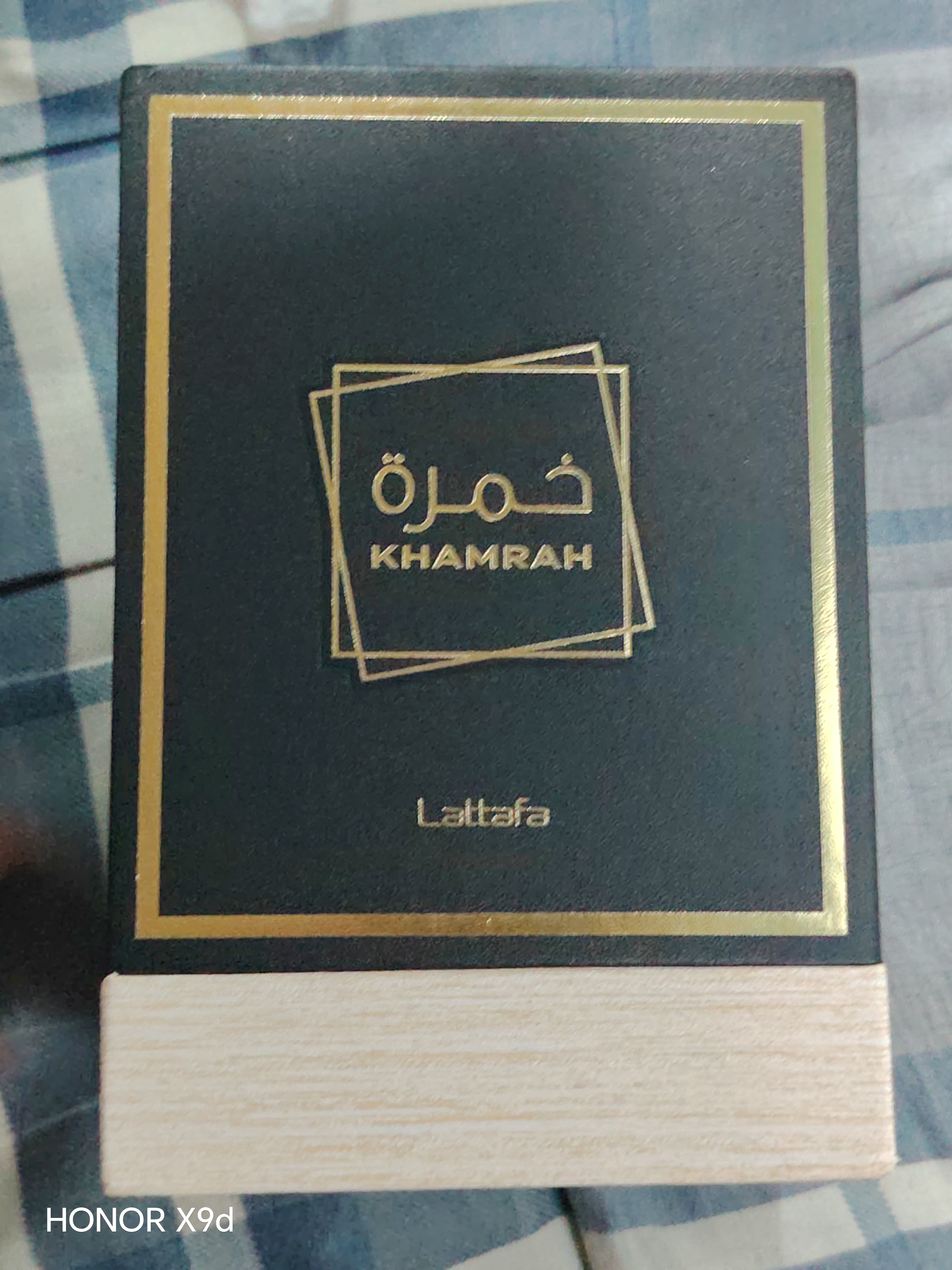 Lattafa Khamrah Parfyumlangan suv, 100 ml, Sharqona shirinlik