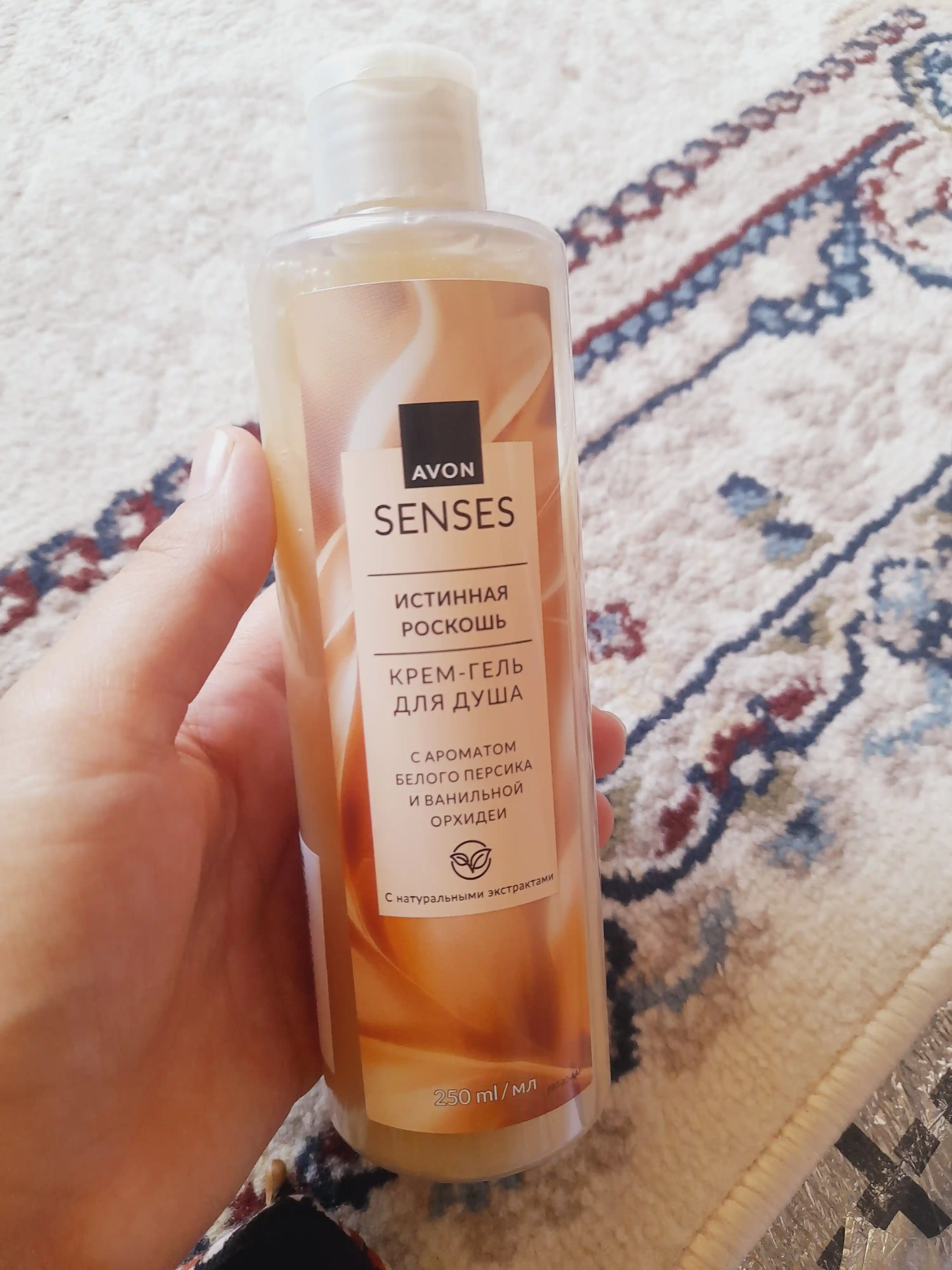 Dush uchun gel Avon Senses Haqiqiy hashamat, 250 ml