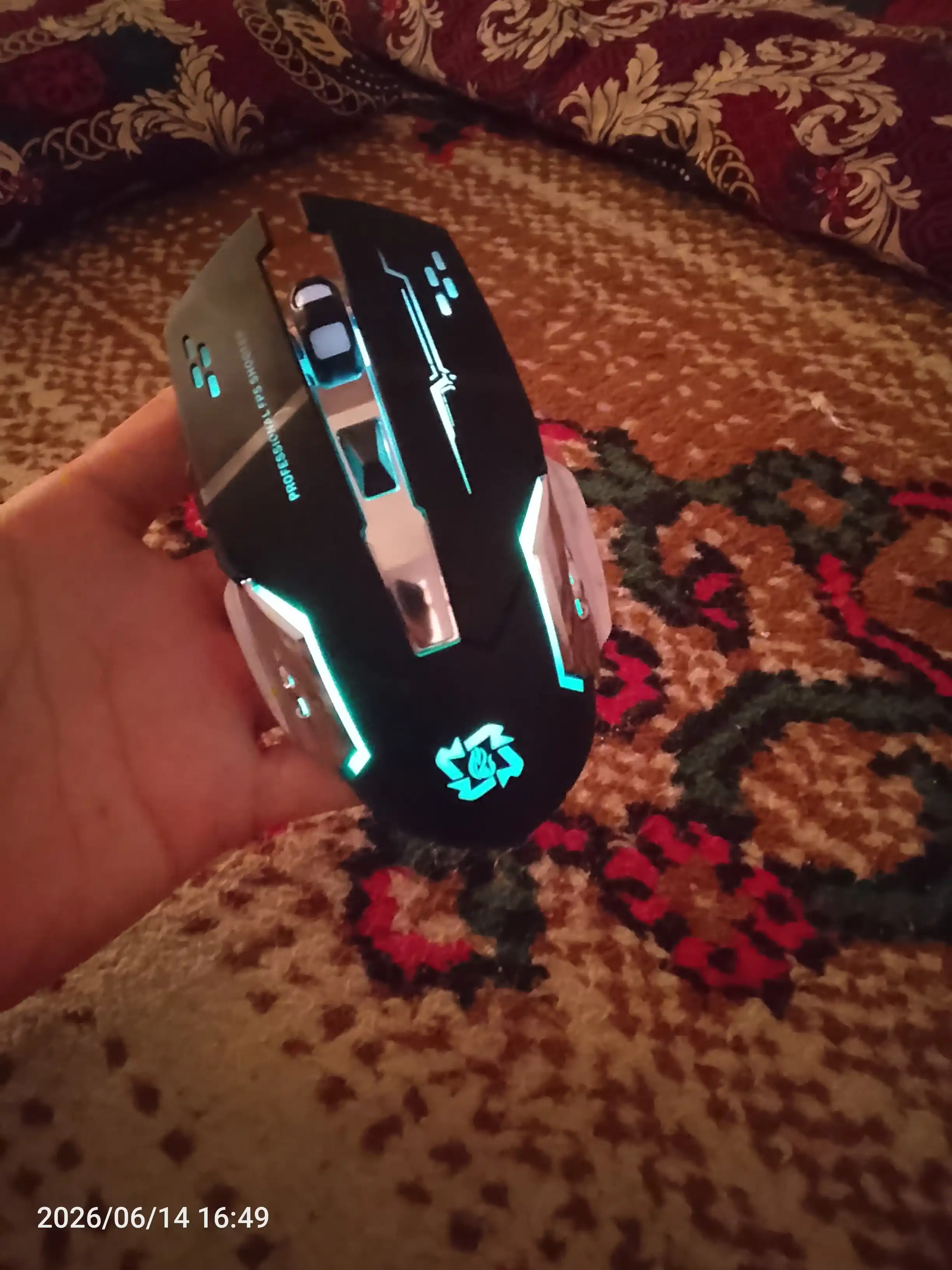 Simsiz kompyuter sichqoni, RGB yoruglik bilan