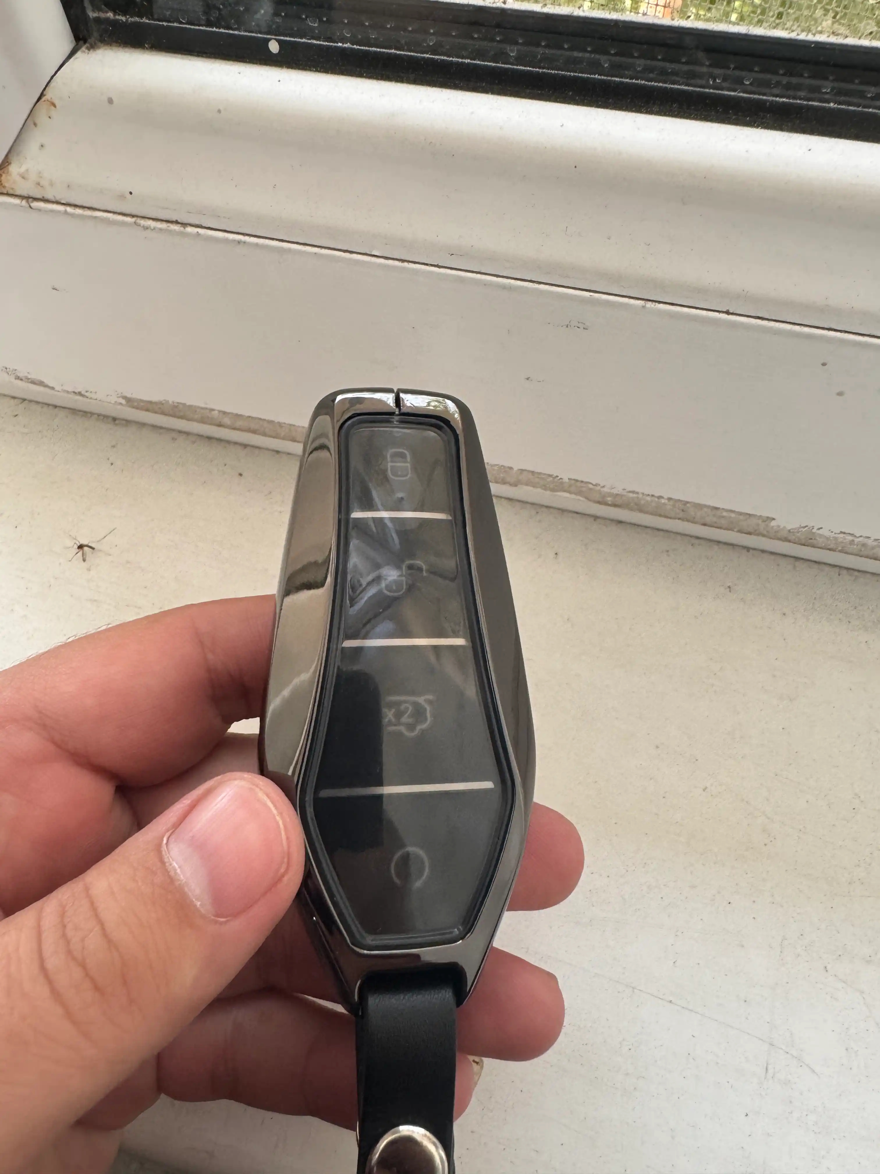 Metall gʻilof BYD E2/Yuan Up/Song Plus/Pro/Smart/Han/Tang avtomobil kaliti, pulti uchun