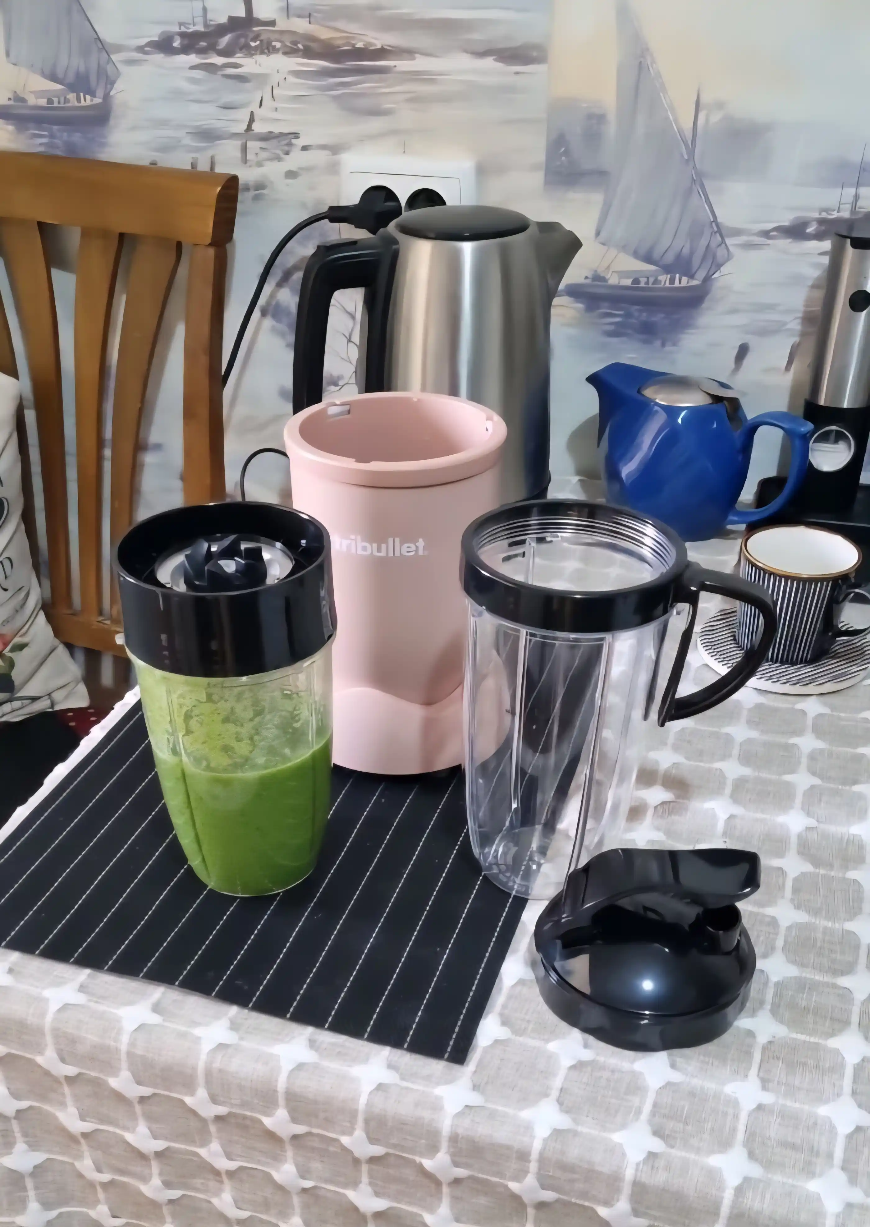 Блендер Nutribullet NB907MACL, 900 Вт, 700 мл, импульсный режим, розовый