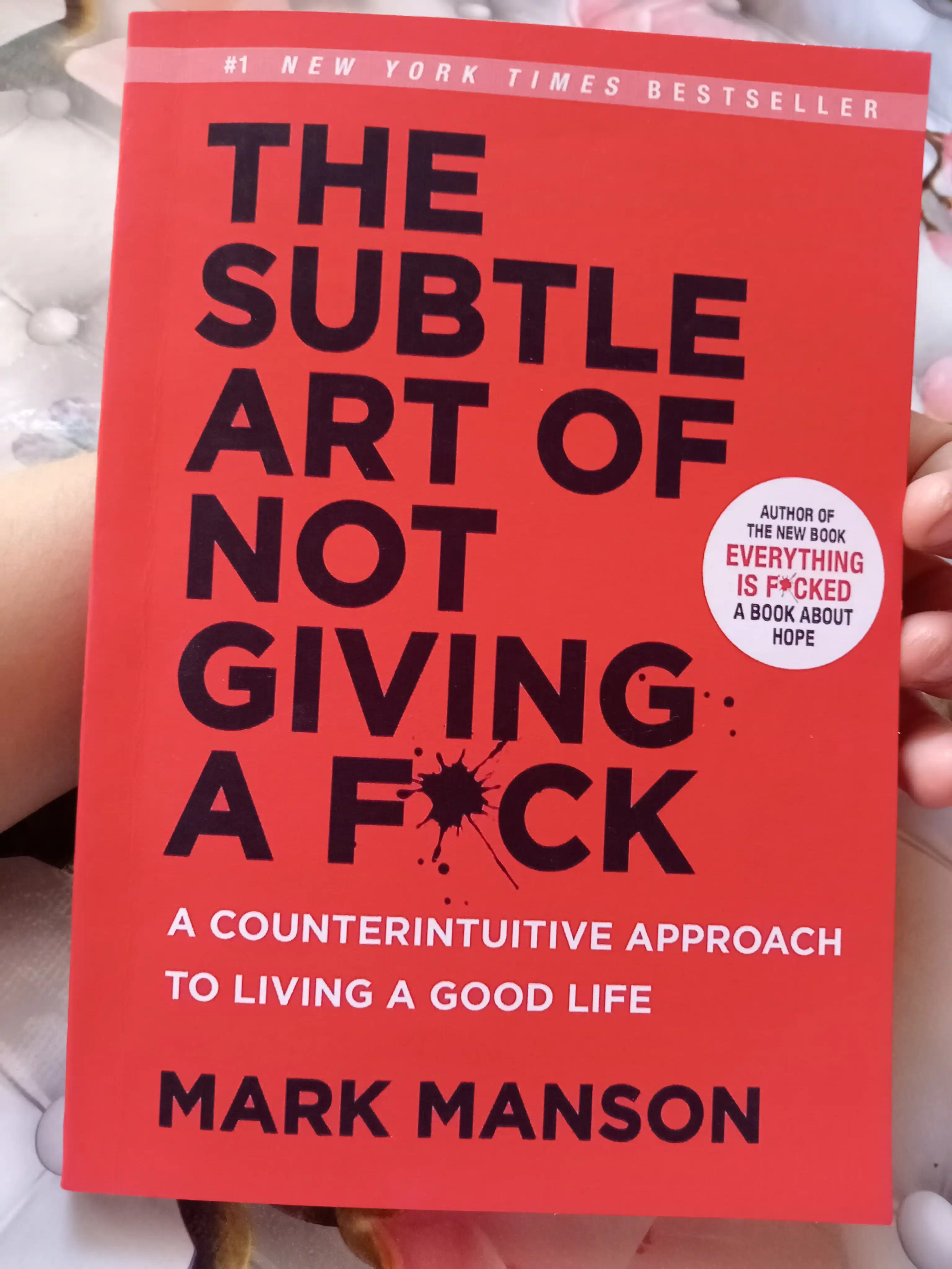 The Subtle Art of not Giving a fUck, Mark Manson, английский язык