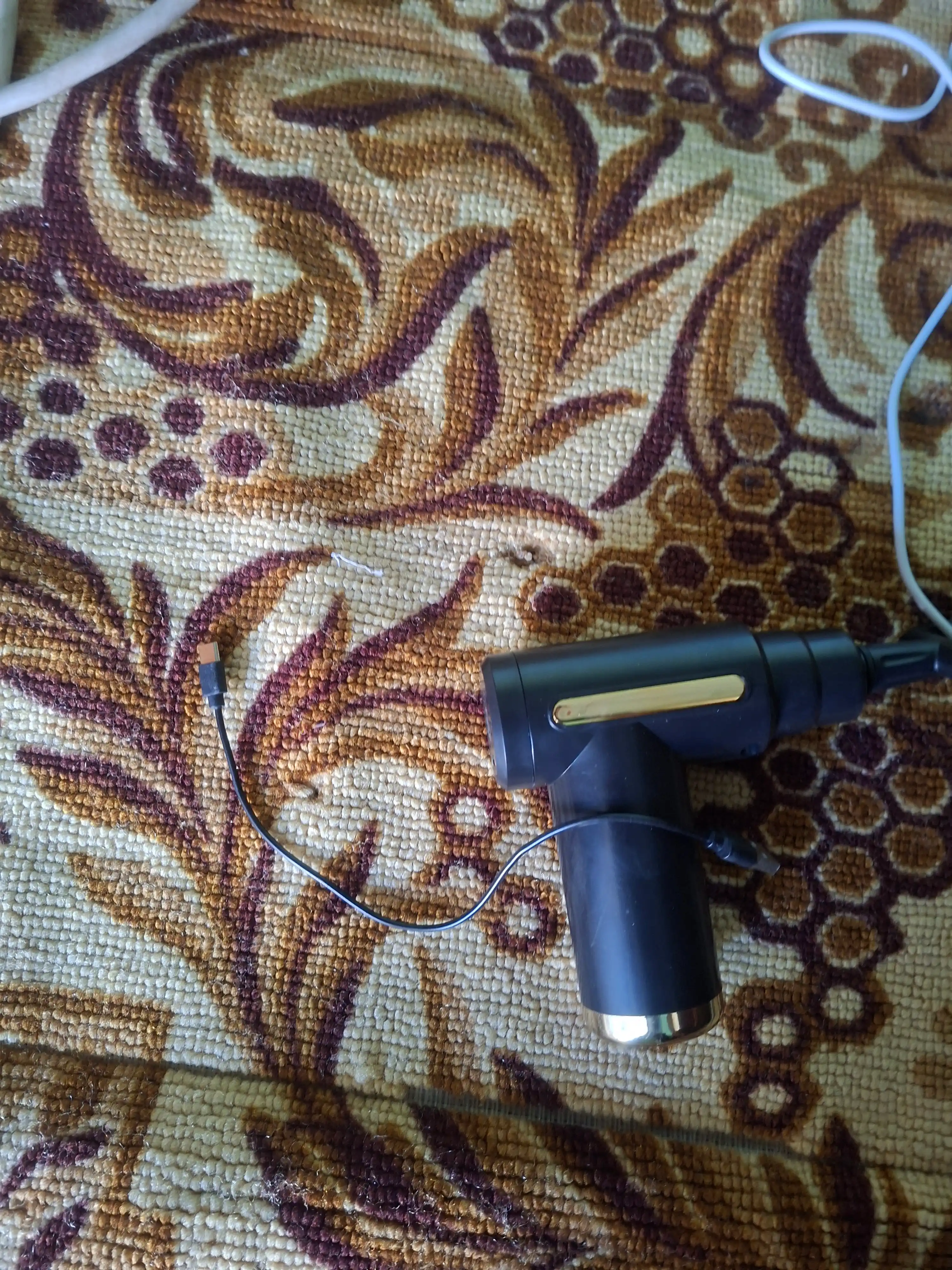 Massaj, to‘pponcha bilan zarba berish, tana fassiyalari, tana, orqa, bo‘yinni massaj qilish apparati