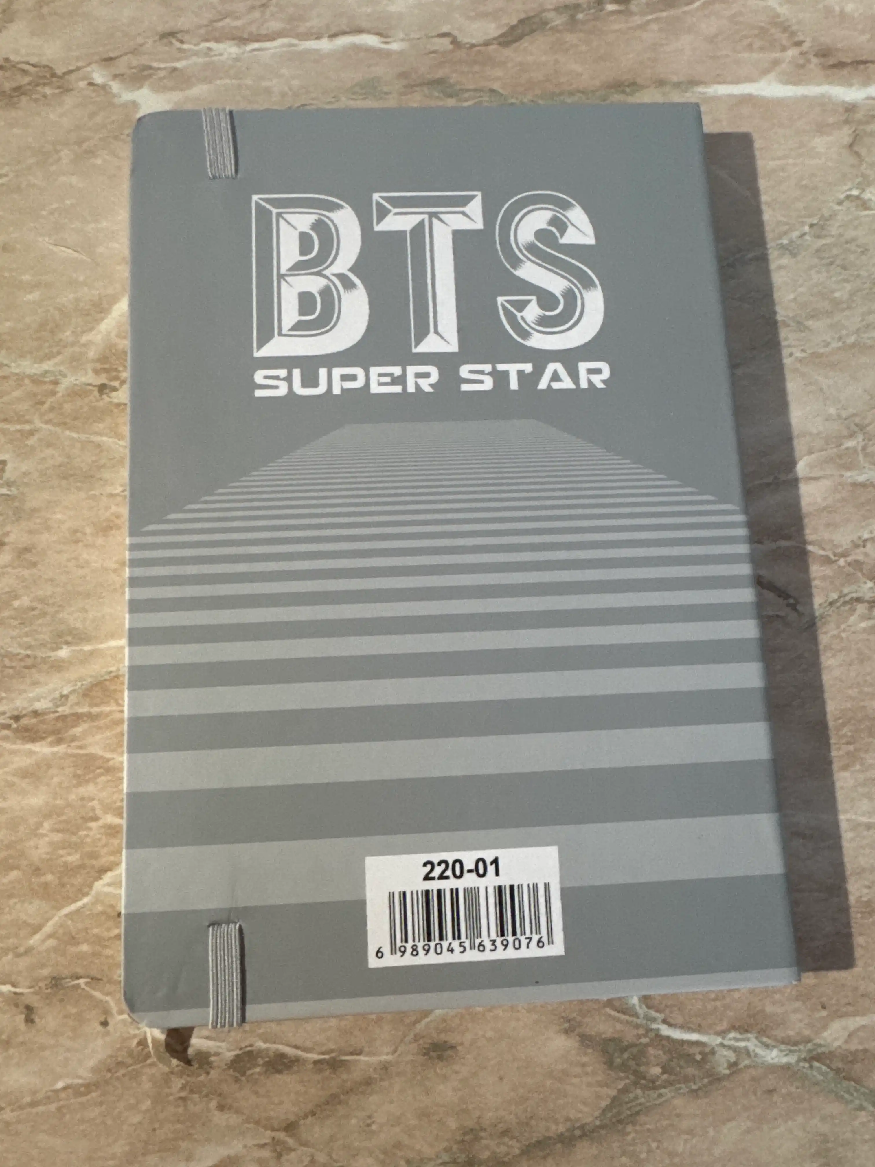 Sovg'a uchun bloknot, BTS