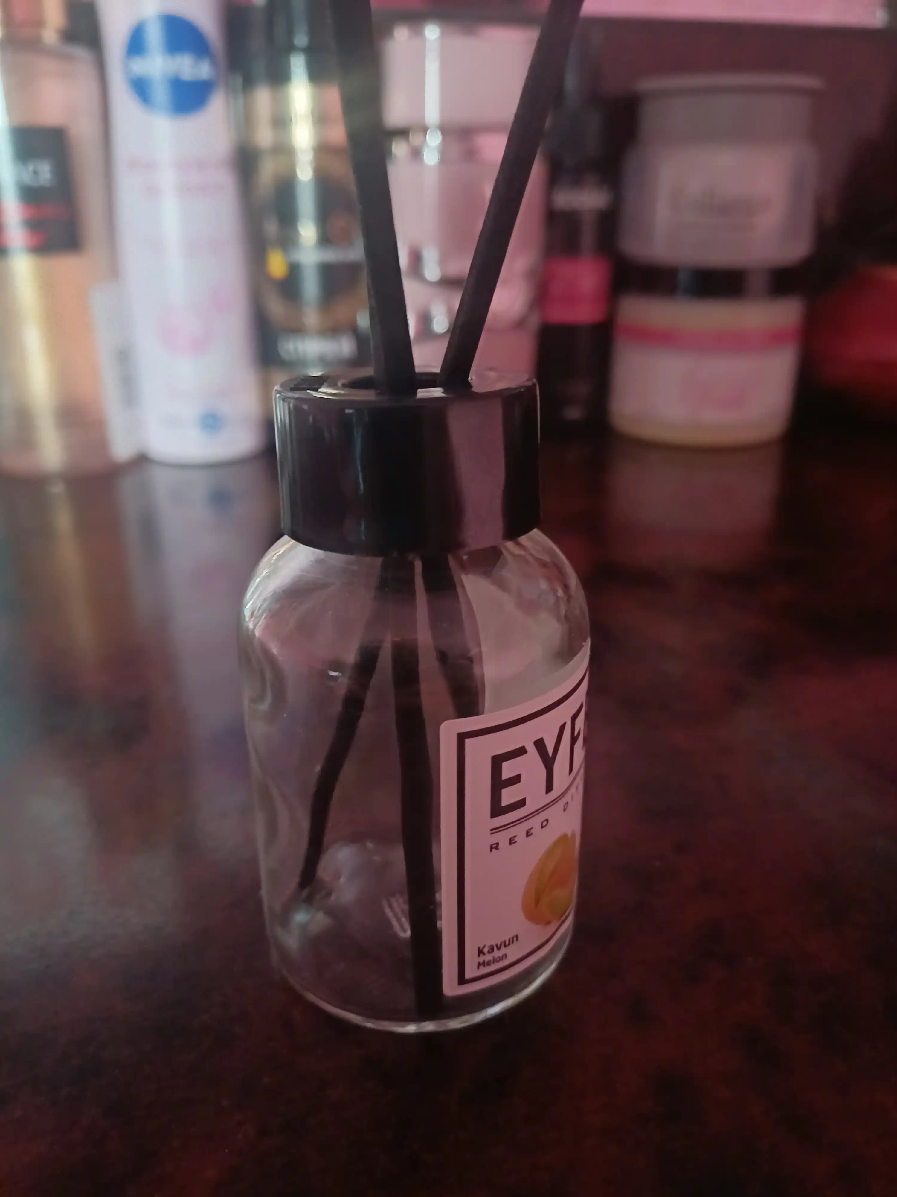 Uy, ofis va avto uchun havo xushbo'ylagichi "Eyfel"