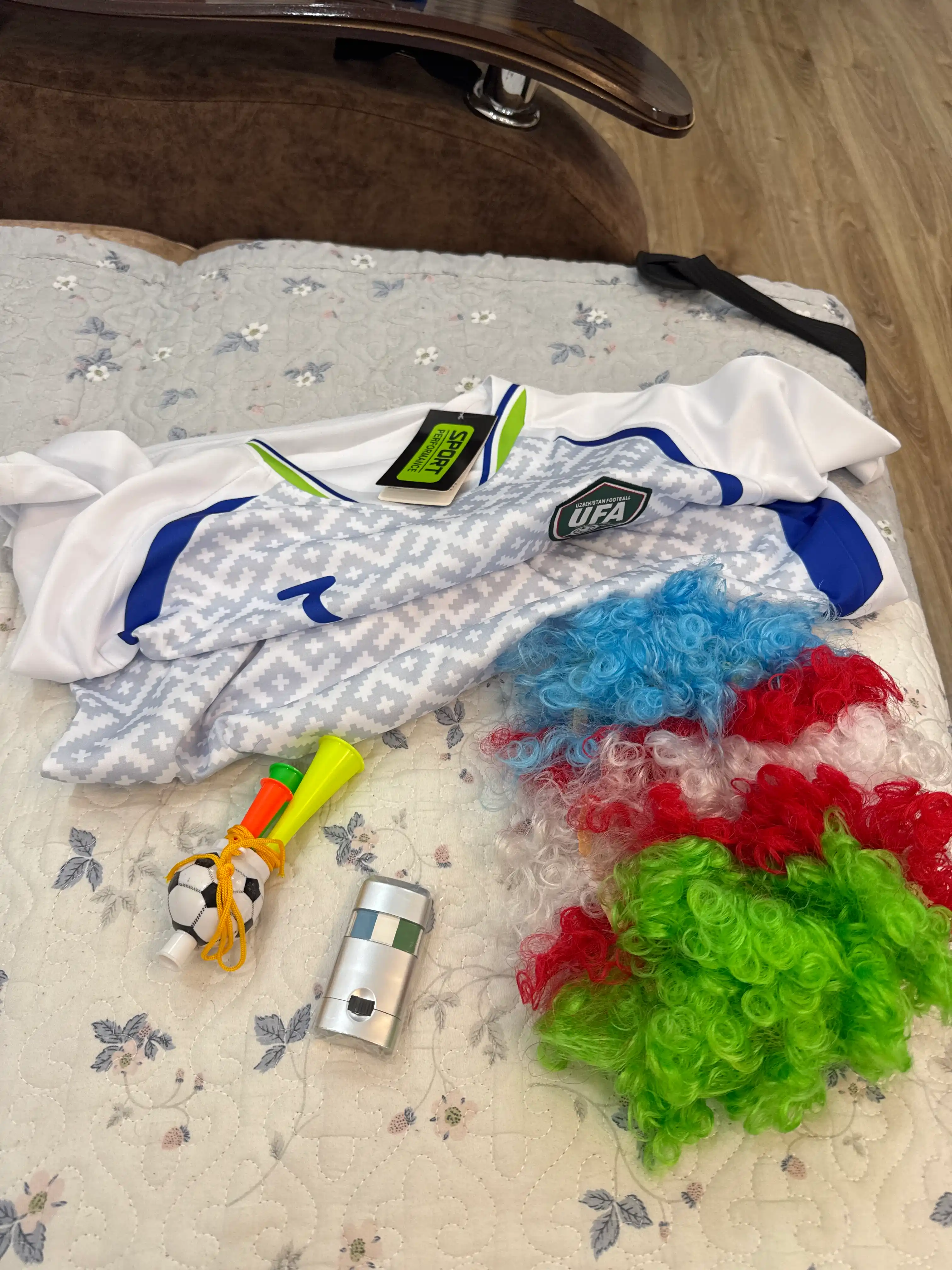 O‘zbekiston terma jamoasi atributikasi | Futbolka | 2 ta va 4 ta to‘plamlar | Bayroq