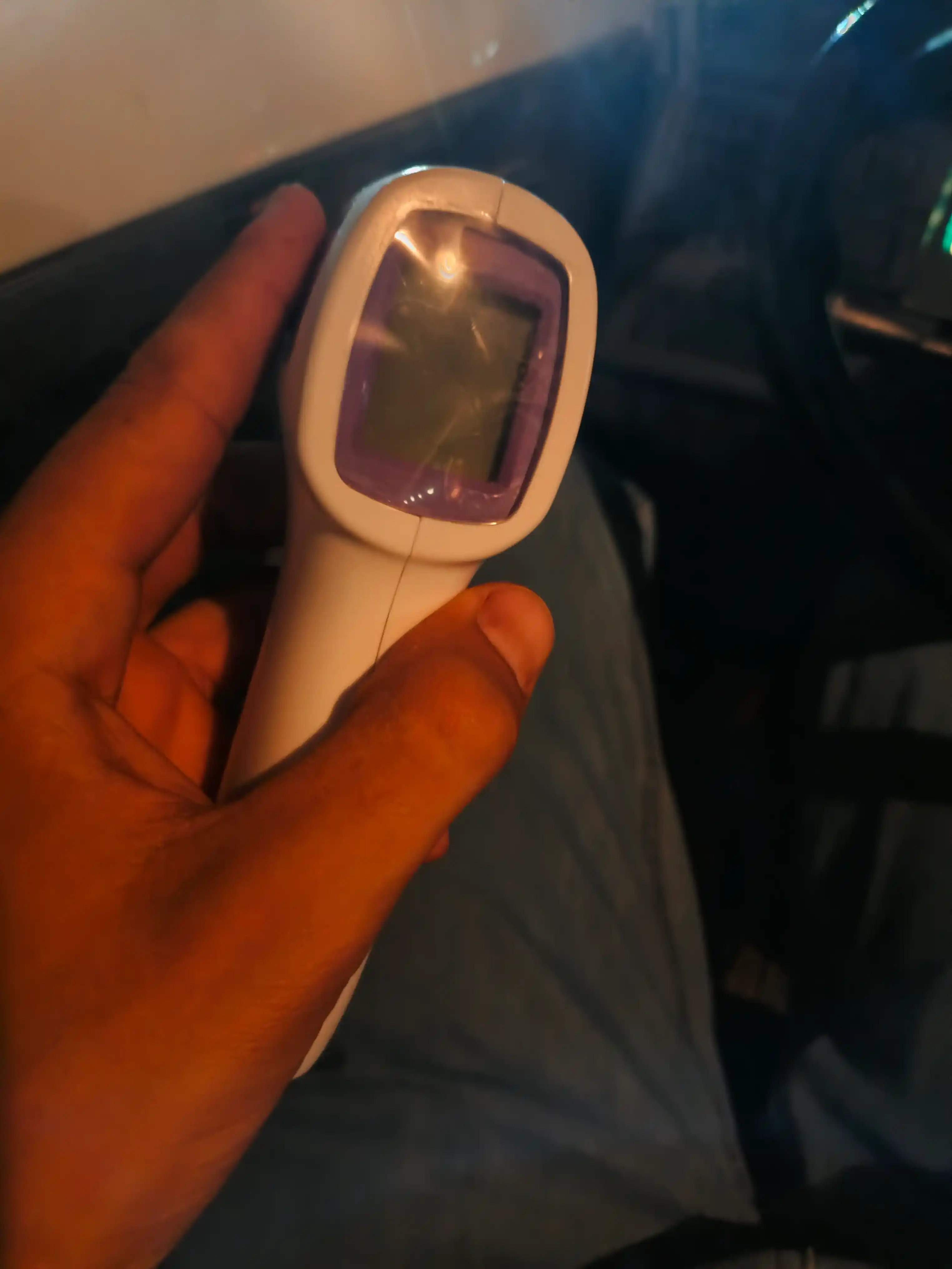 Elektron infraqizil termometr, kontaktsiz