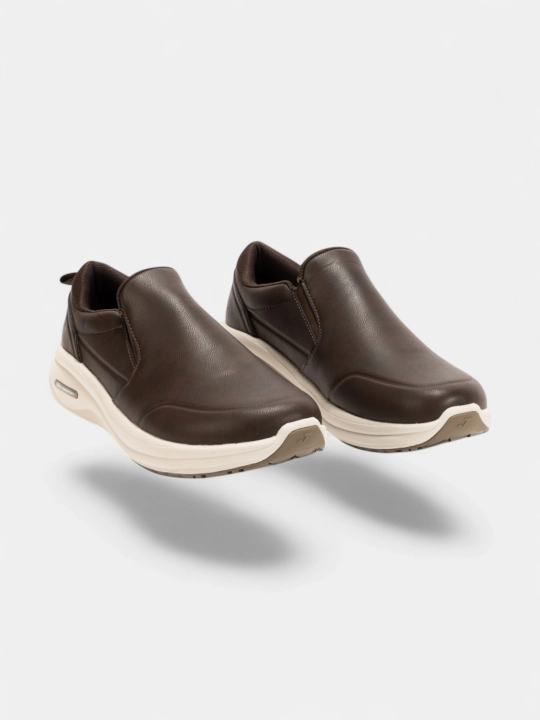 Erkaklar Joma Cairo slip-onlari, jigarrang