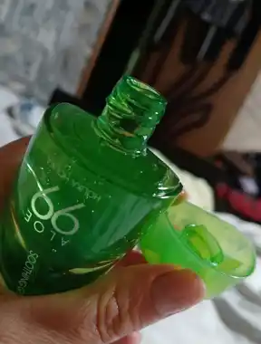 HOLIKA HOLIKA aloe vera geli, yuz va tana terisi uchun namlantiruvchi, ovqatlanish va parvarishlash