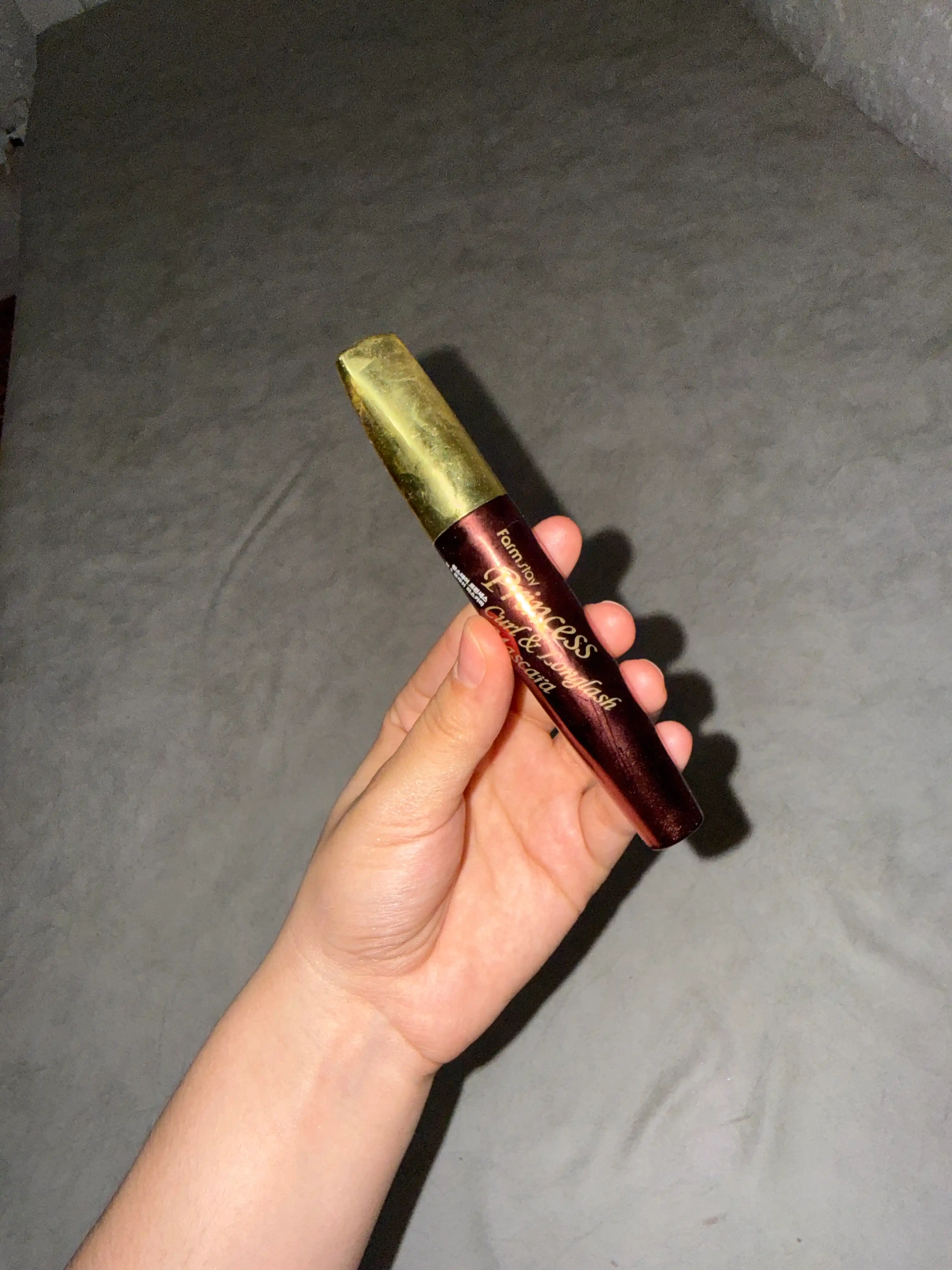 Bukuvchi va cho'zuvchi kipriklar uchun tush FARMSTAY Princess Curl & Longlash Mascara