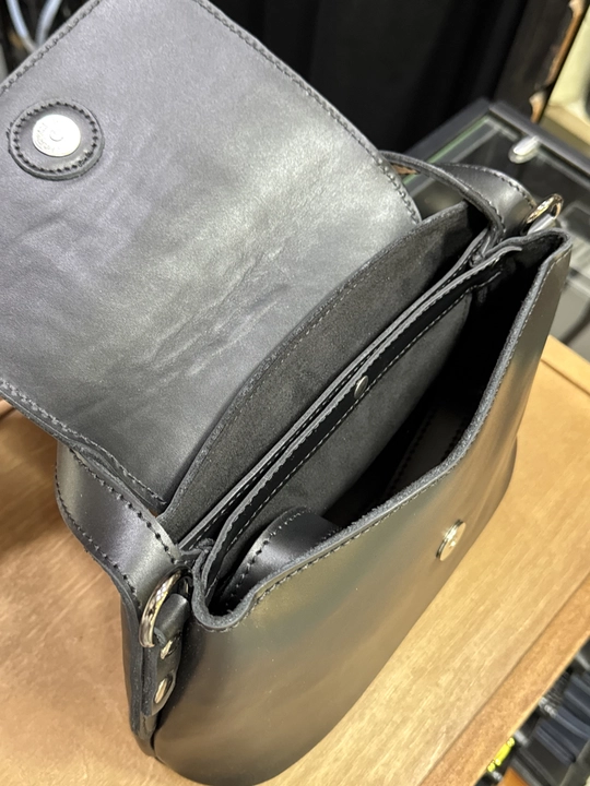 Ayollar sumkasi tabiiy charmdan Black Gator