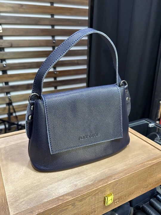 Ayollar sumkasi tabiiy charmdan Black Gator