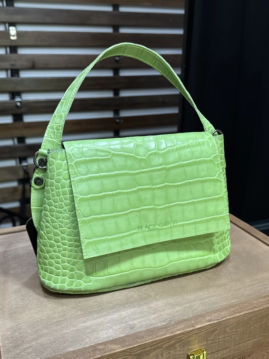Ayollar sumkasi tabiiy charmdan Black Gator