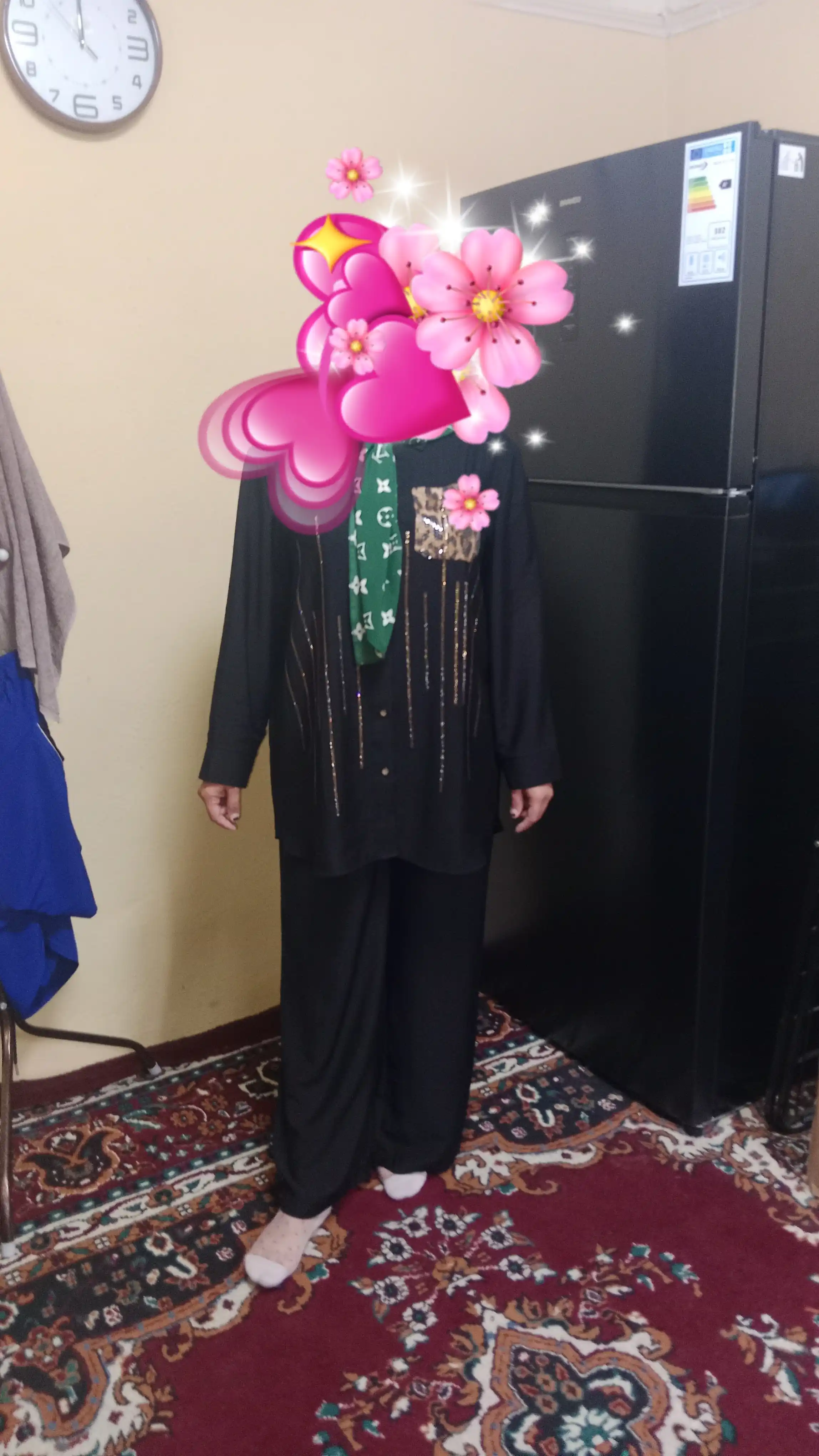 Ayollar uchun yozgi Lyon to‘plami: keng shim va tunika