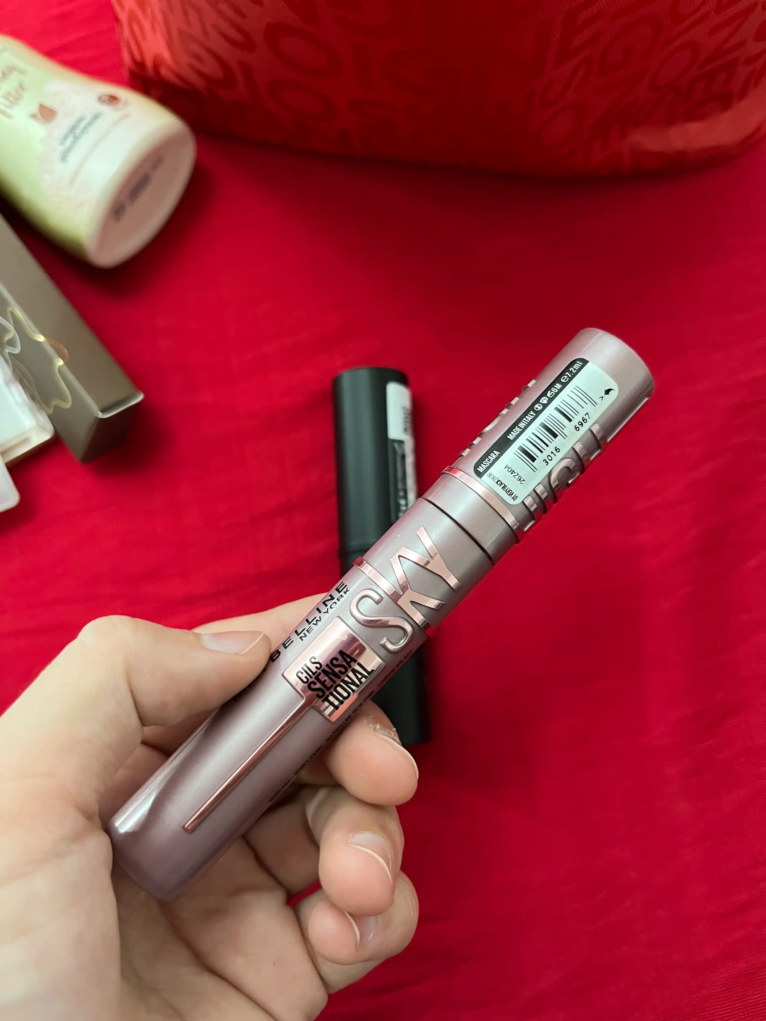 Kiprik uchun tush Maybelline New York Lash Sensational Sky High, qora rang, 9.6 ml