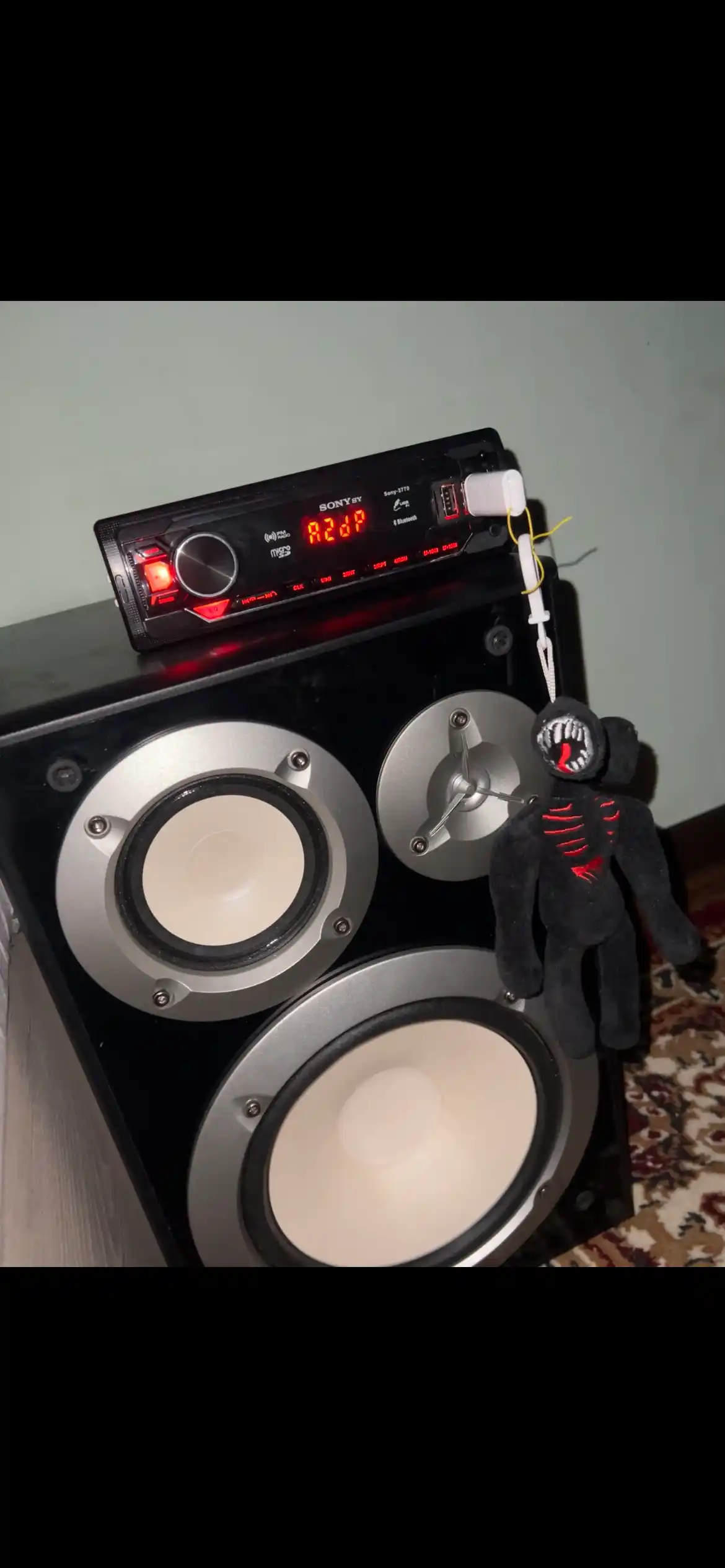 Автомобильный магнитофон SONY MP3 радио BT 1775
