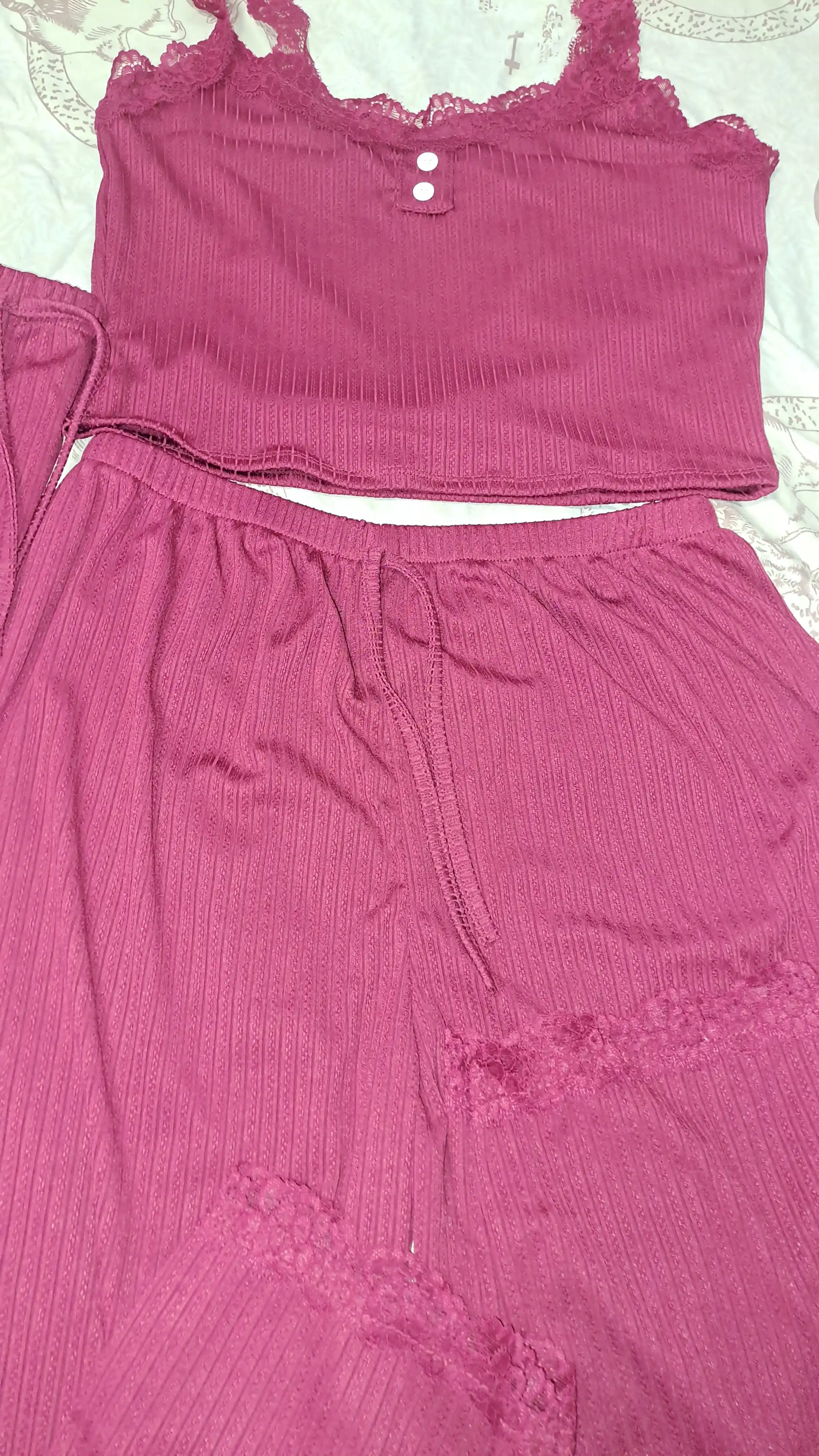 Ayollar pijamalari, 3x1